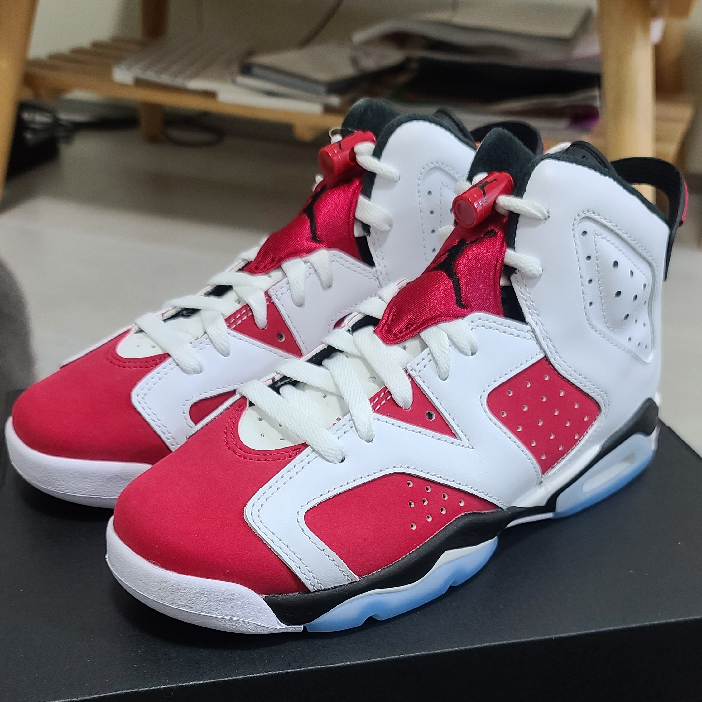 Jordan 6 Retro Carmine 2021 착용 스타일