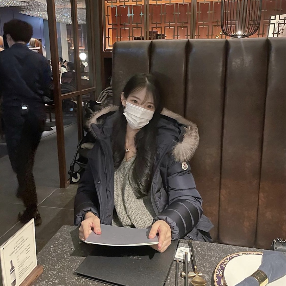 (W) Moncler Khloe Long Down Jacket Black - 21FW 착용 스타일