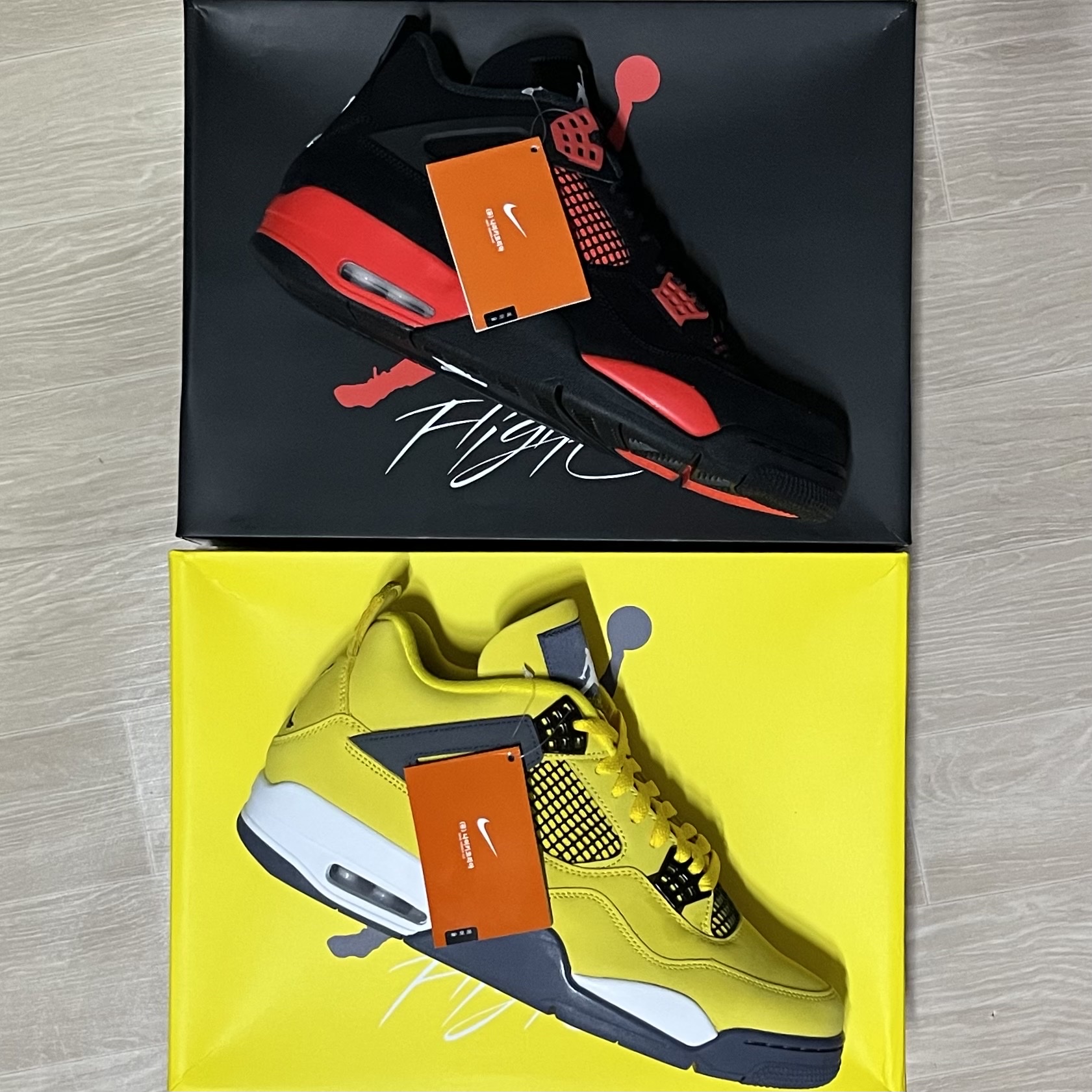 Jordan 4 Retro Tour Yellow, Jordan 4 Retro Crimson ์ฐฉ์ฉ ์คํ์ผ