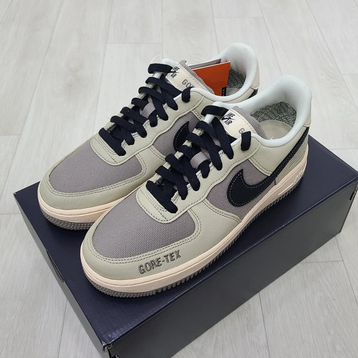 Nike Air Force 1 Low Gore-Tex Olive 착용 스타일 - 2