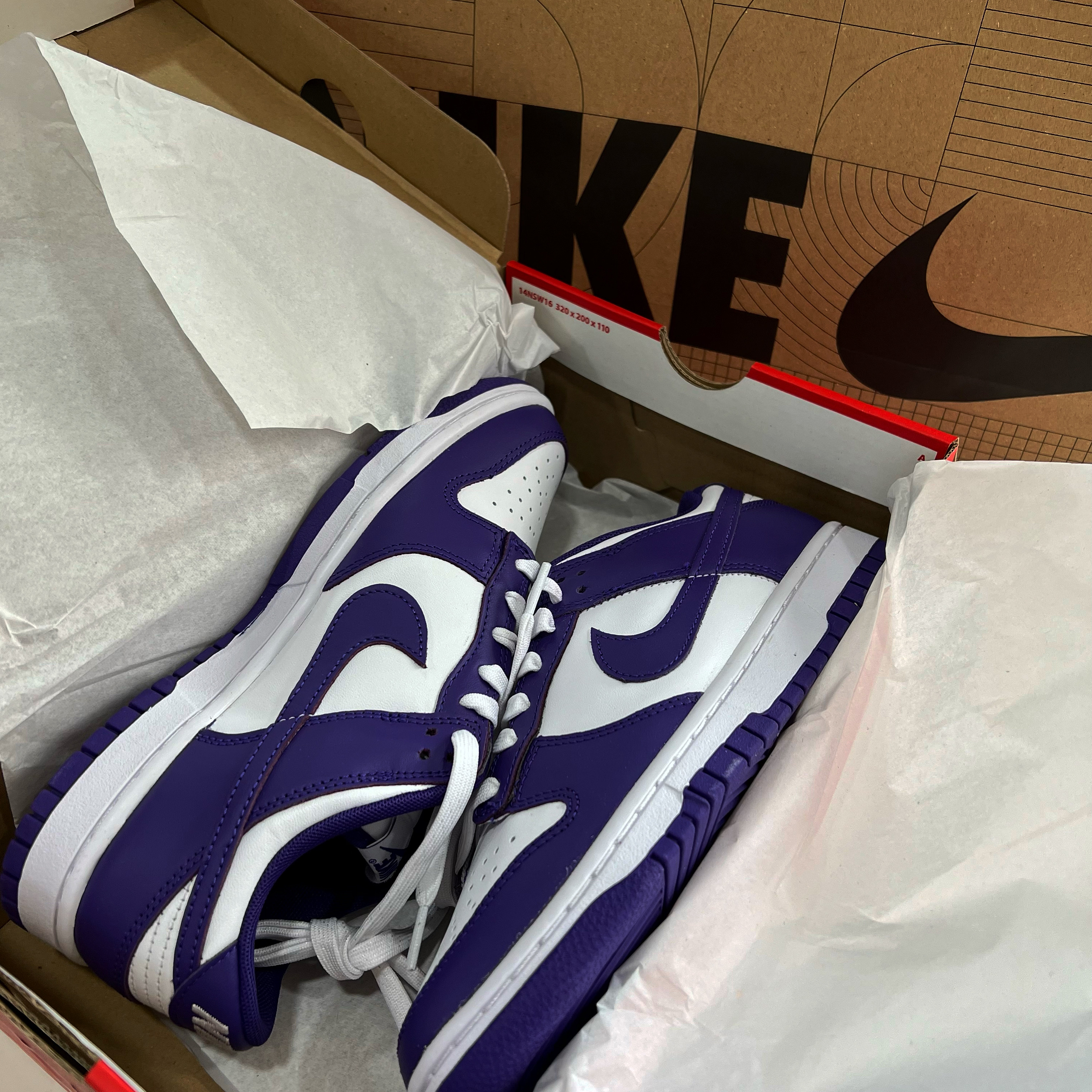 Nike Dunk Low Retro Championship Court Purple 착용 스타일