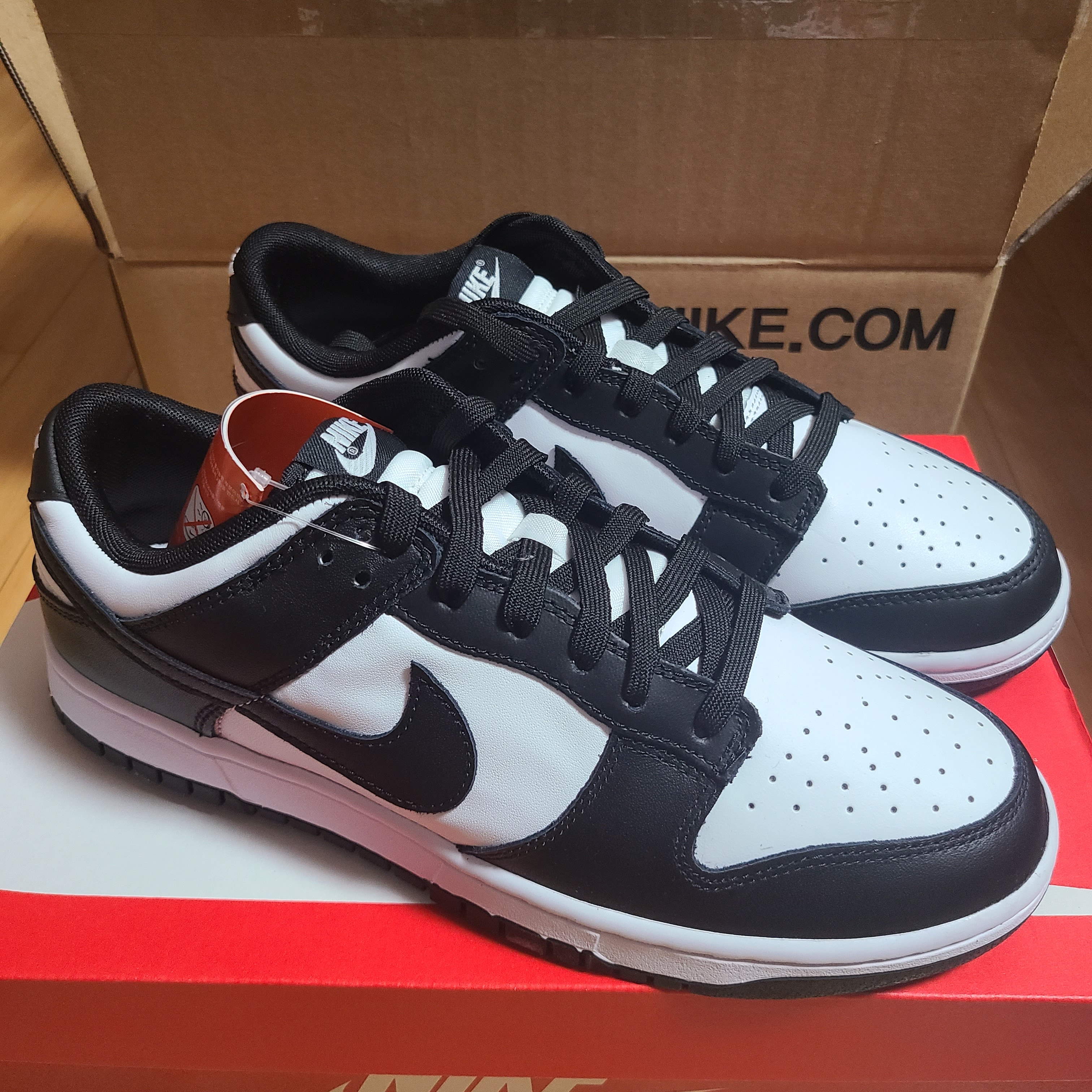 Nike Dunk Low Retro Black 착용 스타일