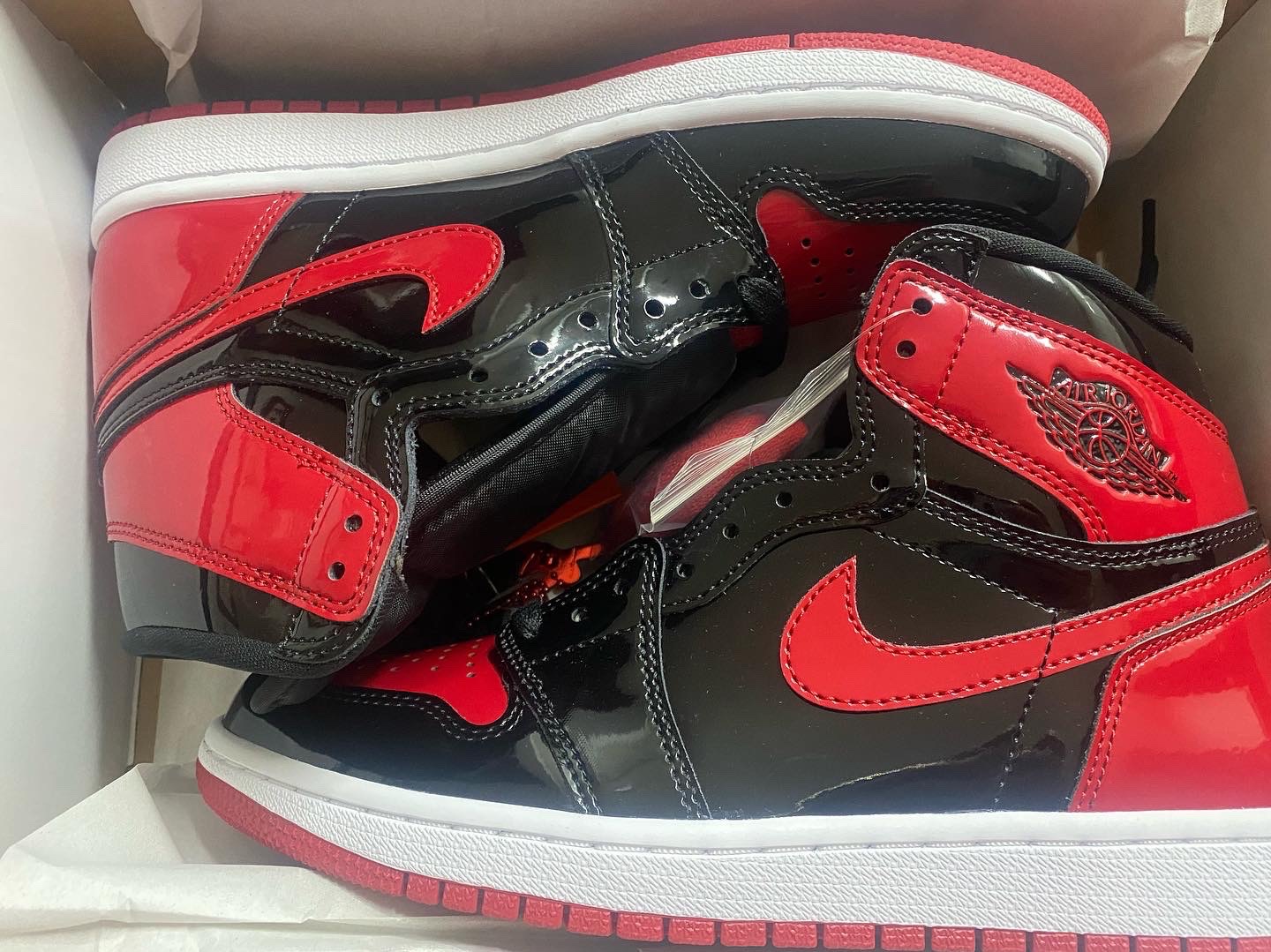 Jordan 1 Retro High OG Patent Bred 착용 스타일