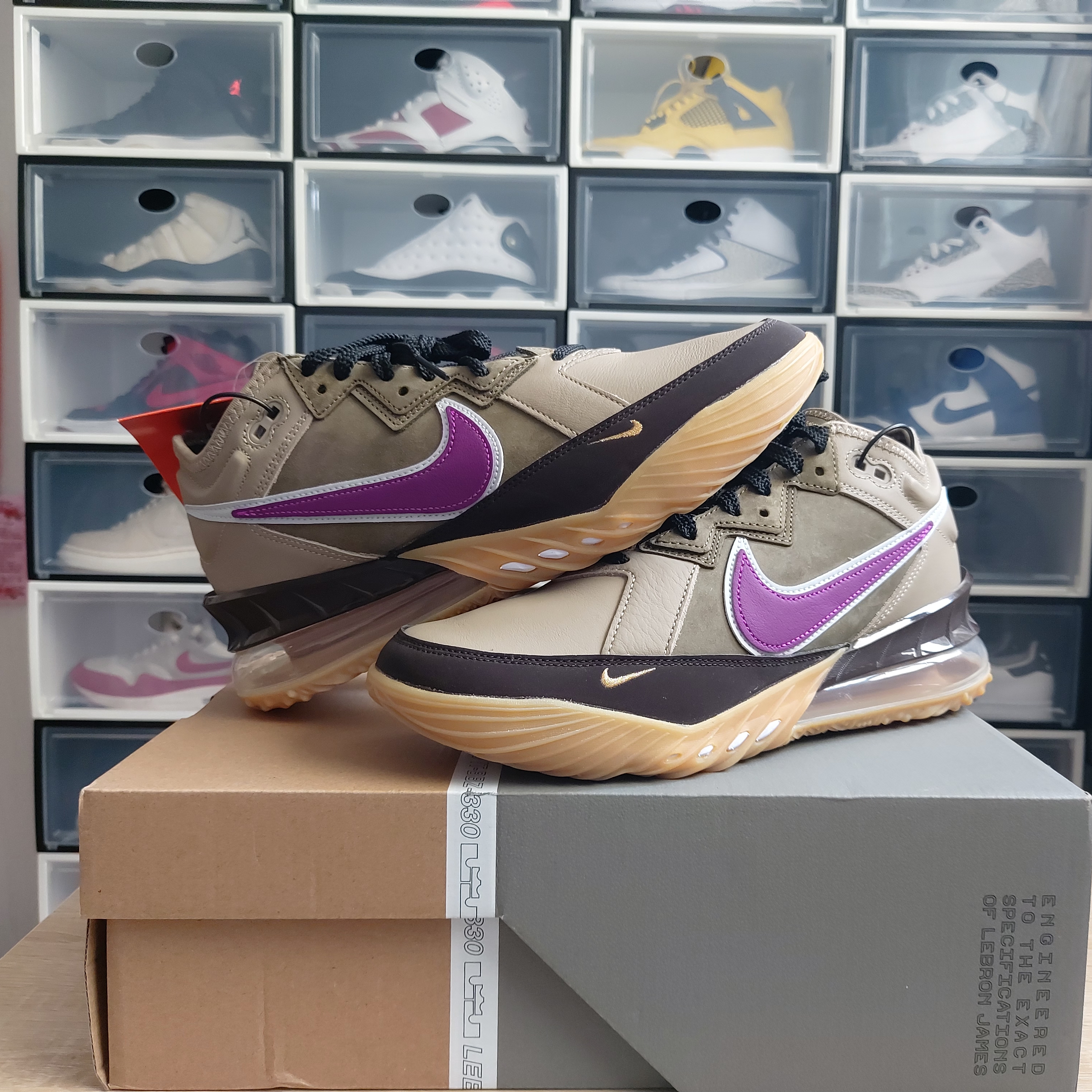 Nike x Atmos LeBron 18 Low Viotech 착용 스타일