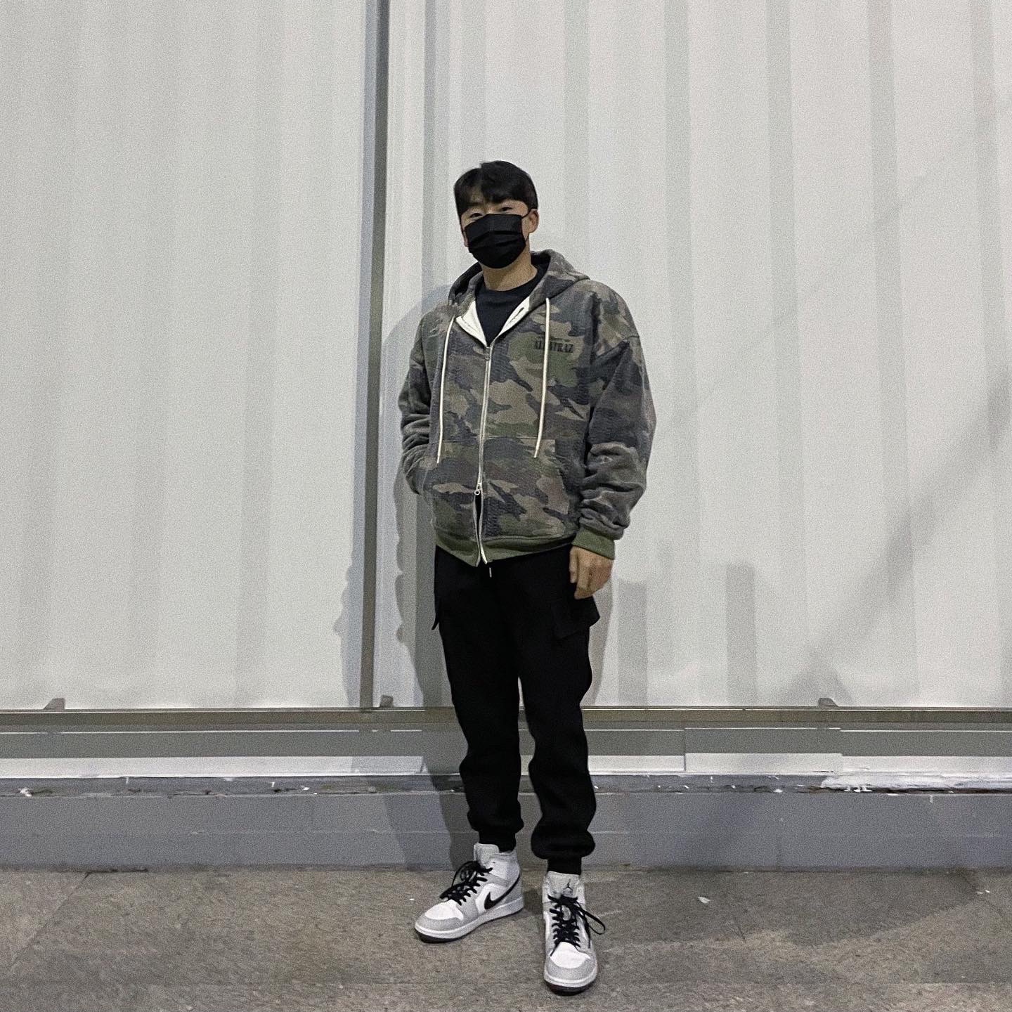 (W) Jordan 1 Mid Grey Fog 착용 스타일
