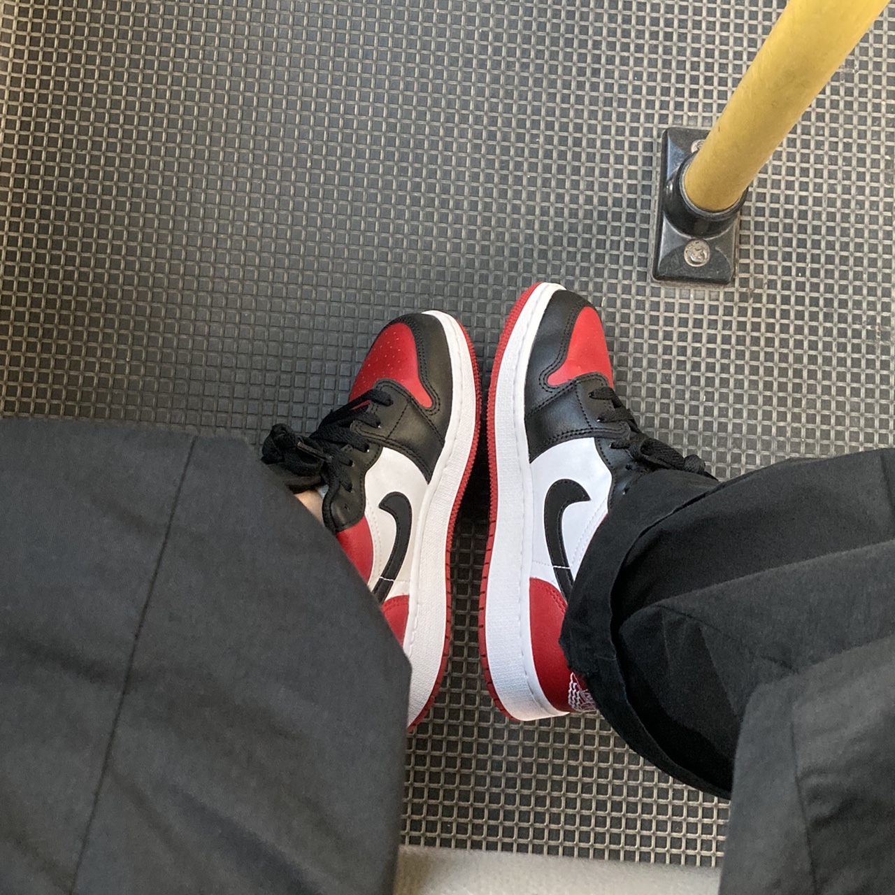 (GS) Jordan 1 Low Bred Toe 착용 스타일 - 2
