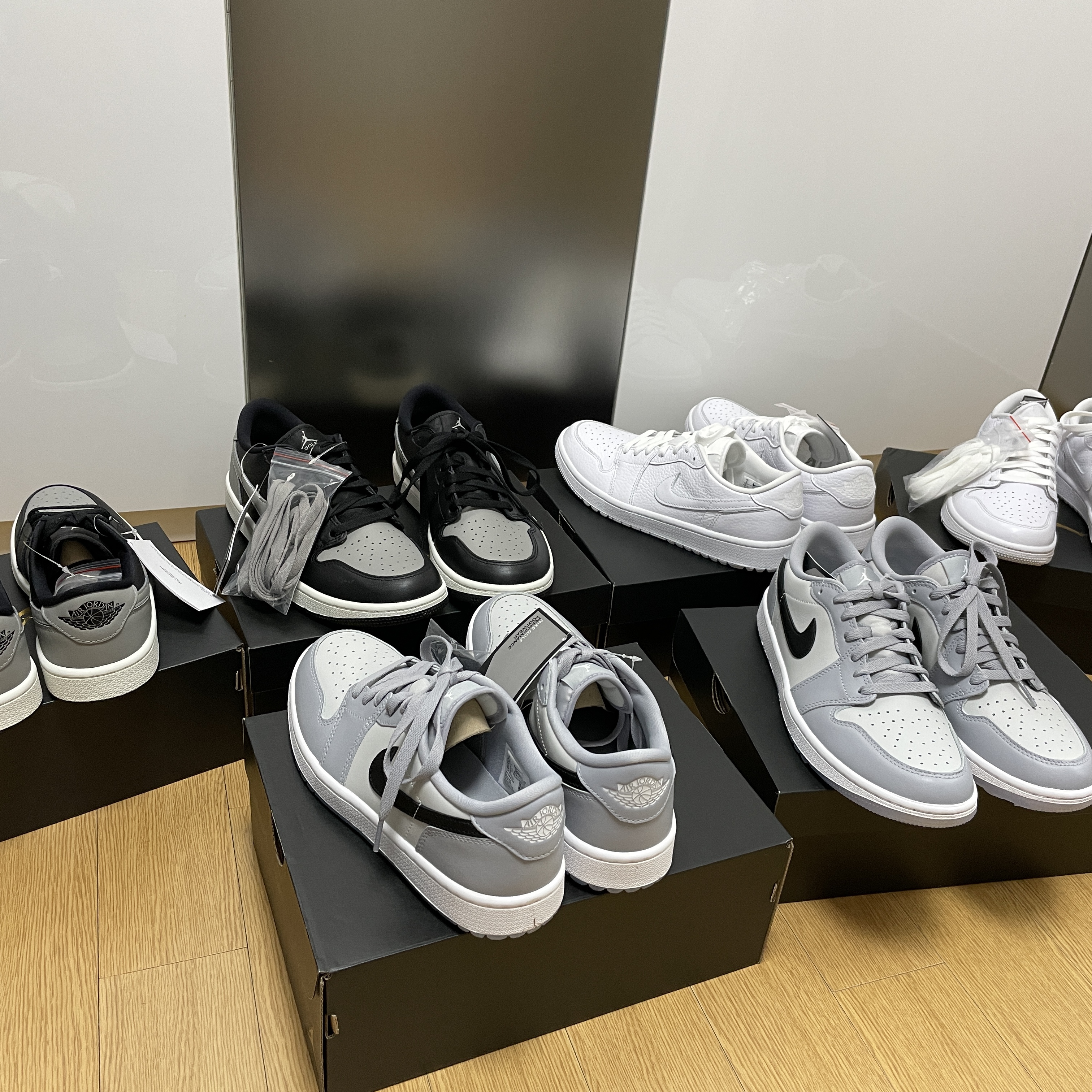 Jordan 1 Low Golf Wolf Grey, Jordan 1 Low Golf Triple White 착용 스타일
