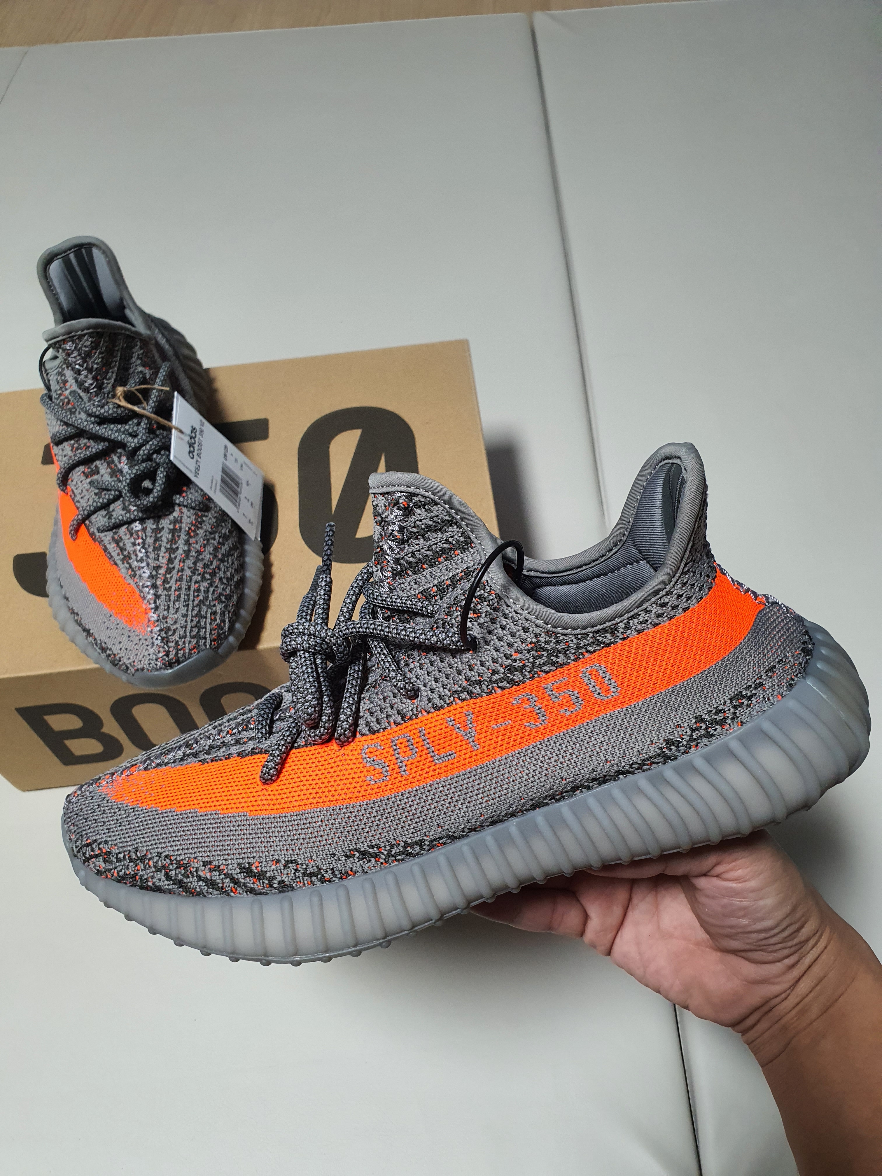 Adidas Yeezy Boost 350 V2 Beluga - Reflective 착용 스타일 - 5