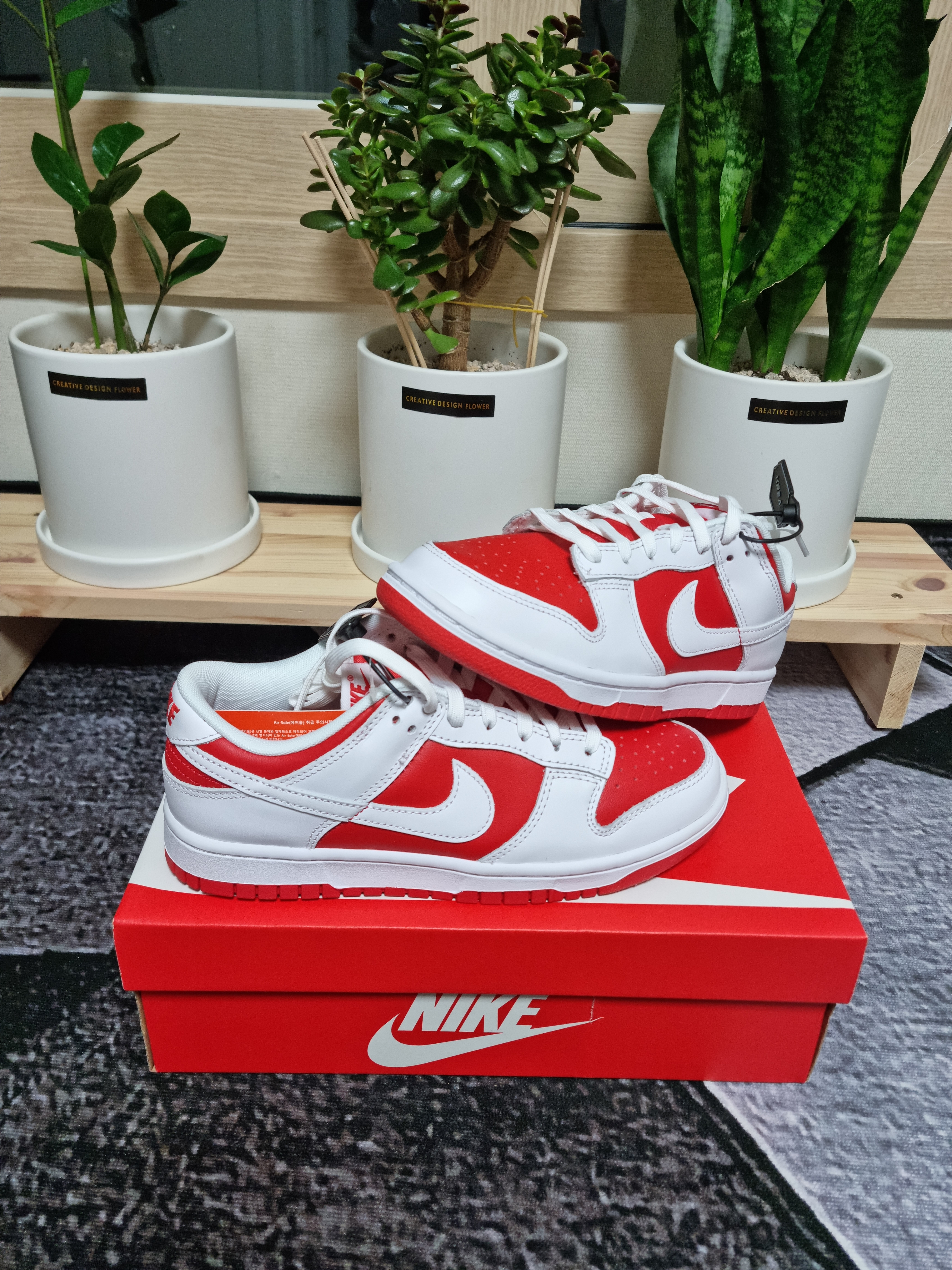 Nike Dunk Low Retro Championship Red 착용 스타일 - 2