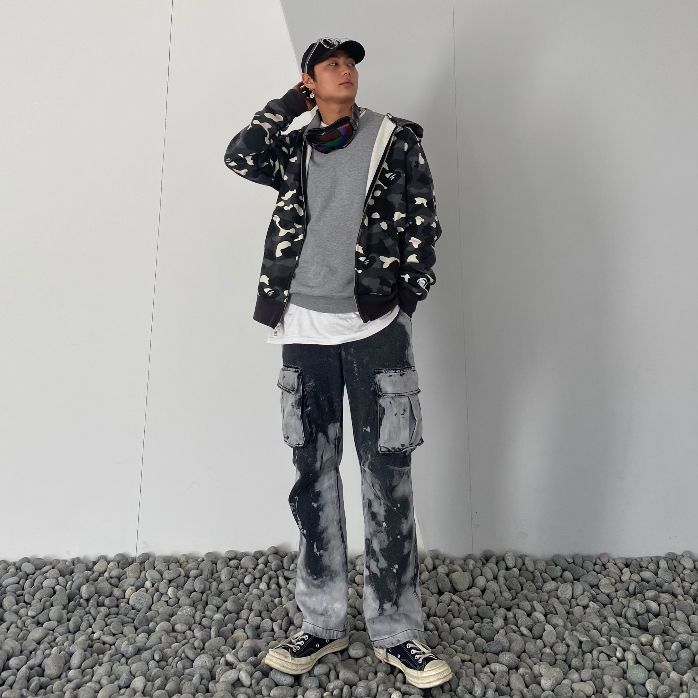 Converse x Play Comme des Garcons Chuck 70 Ox Black 착용 스타일