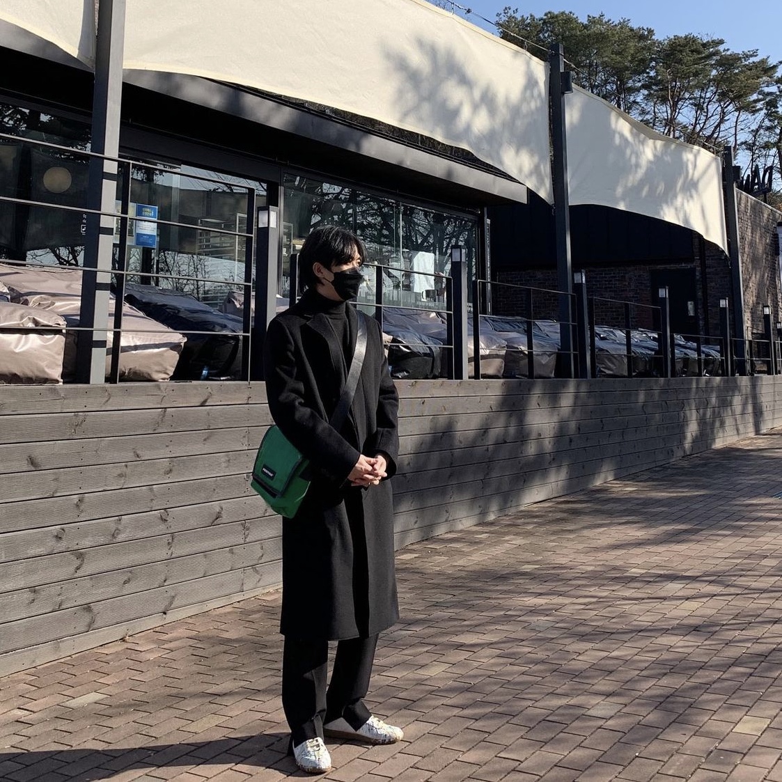 Maison Margiela Replica Paint Drop Sneakers 착용 스타일 - 3