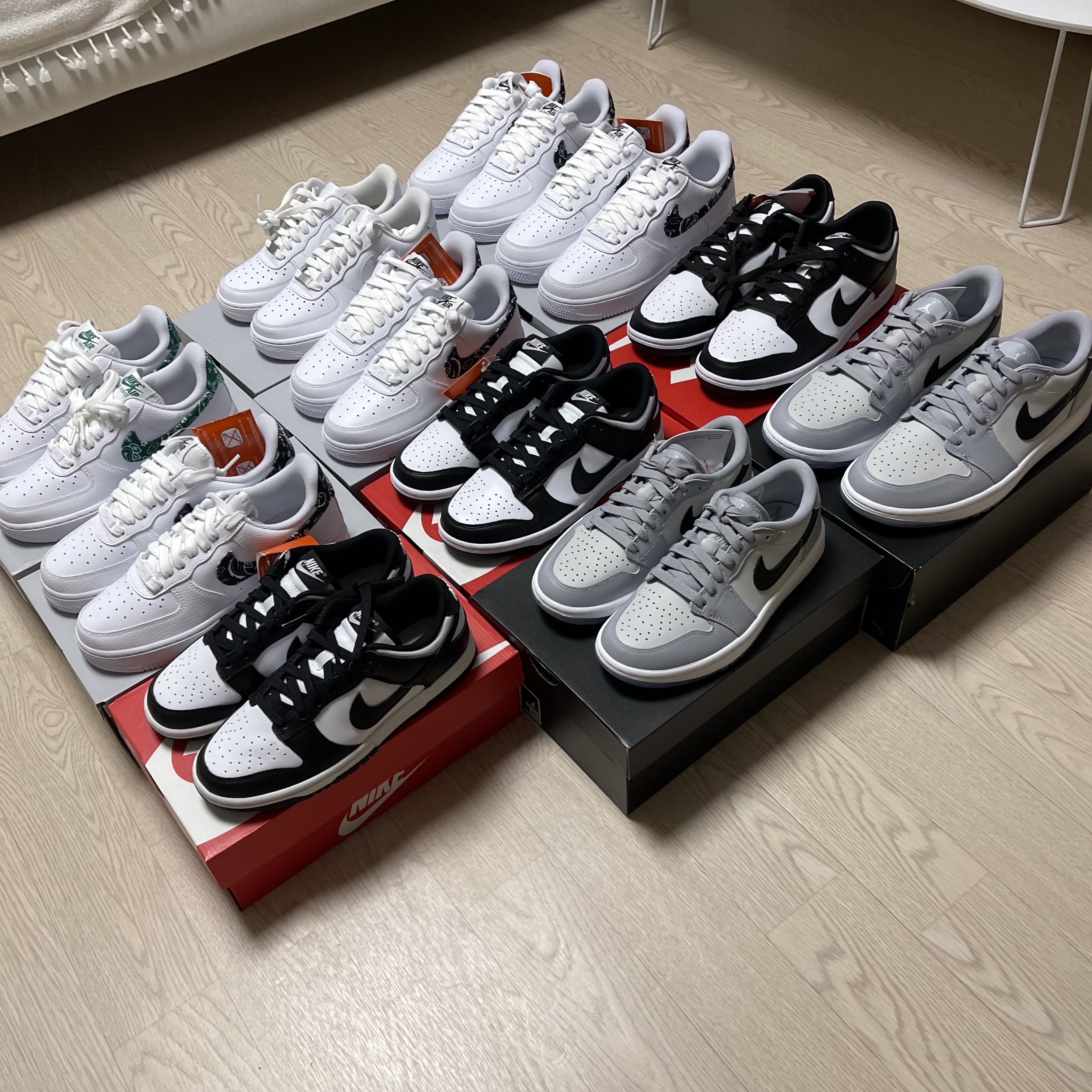 (W) Nike Air Force 1 '07 Essential Paisley Swoosh White Black, (W) Nike Air Force 1 '07 Essential Paisley Swoosh White Malachite 착용 스타일