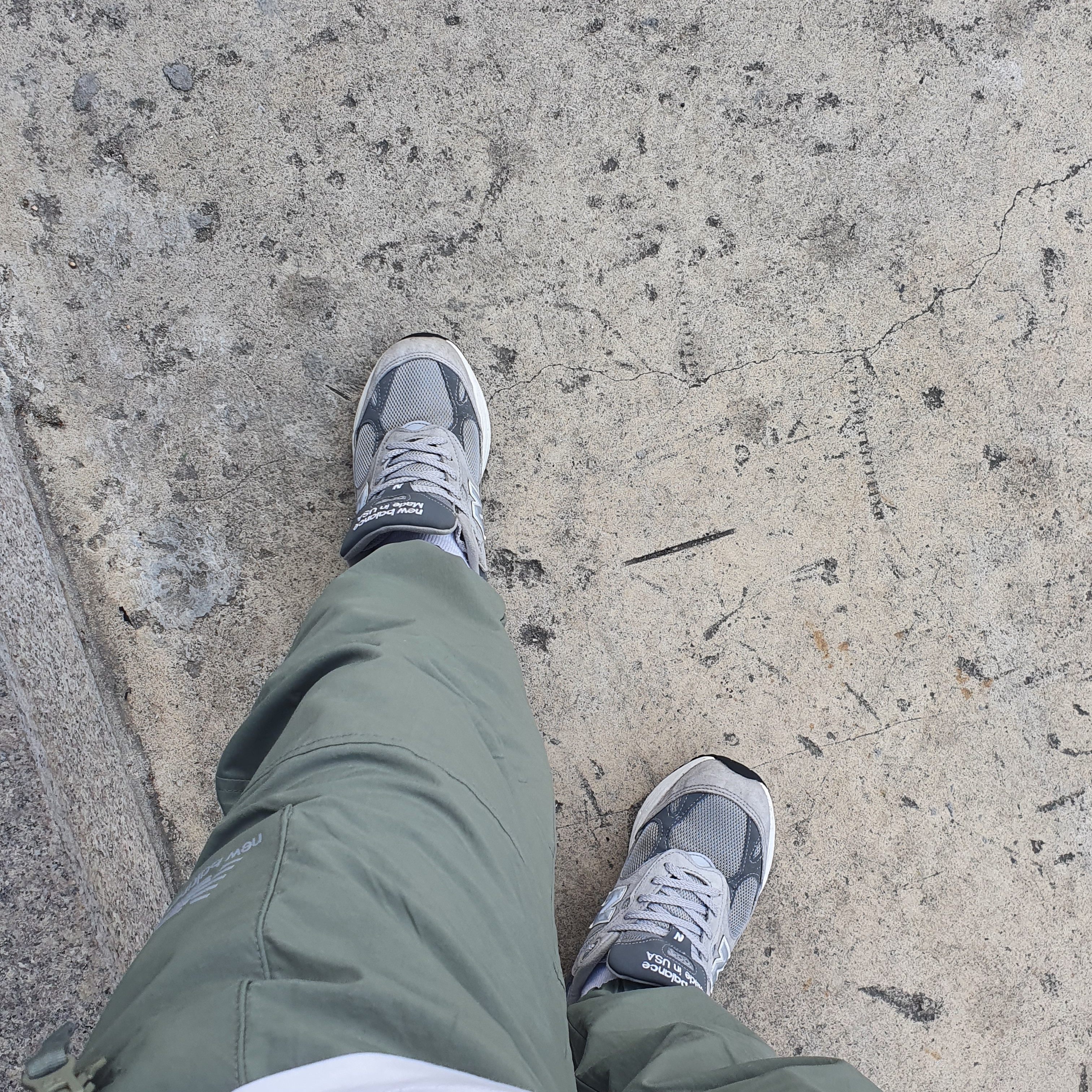 New Balance 993 Made in USA Grey - D Standard 착용 스타일