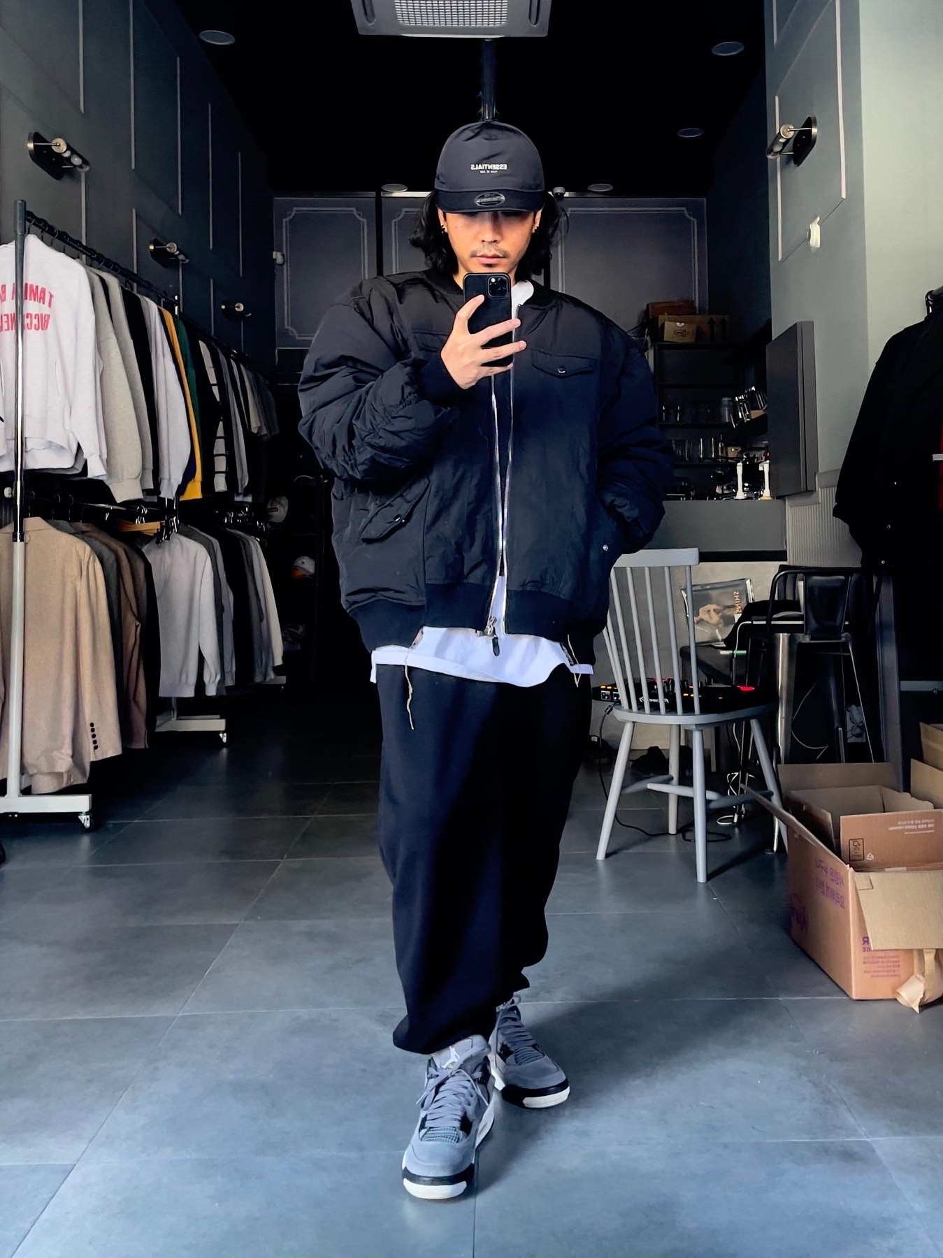 Jordan 4 Retro Cool Grey 2019, Essentials x New Era Retro Crown Strapback Navy 착용 스타일