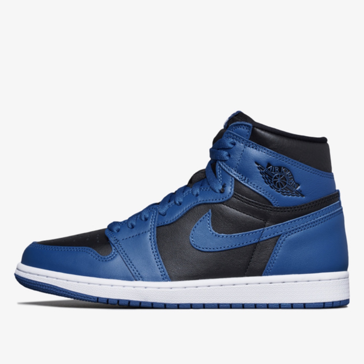 Jordan 1 Retro High OG Dark Marina Blue 착용 스타일 - 1