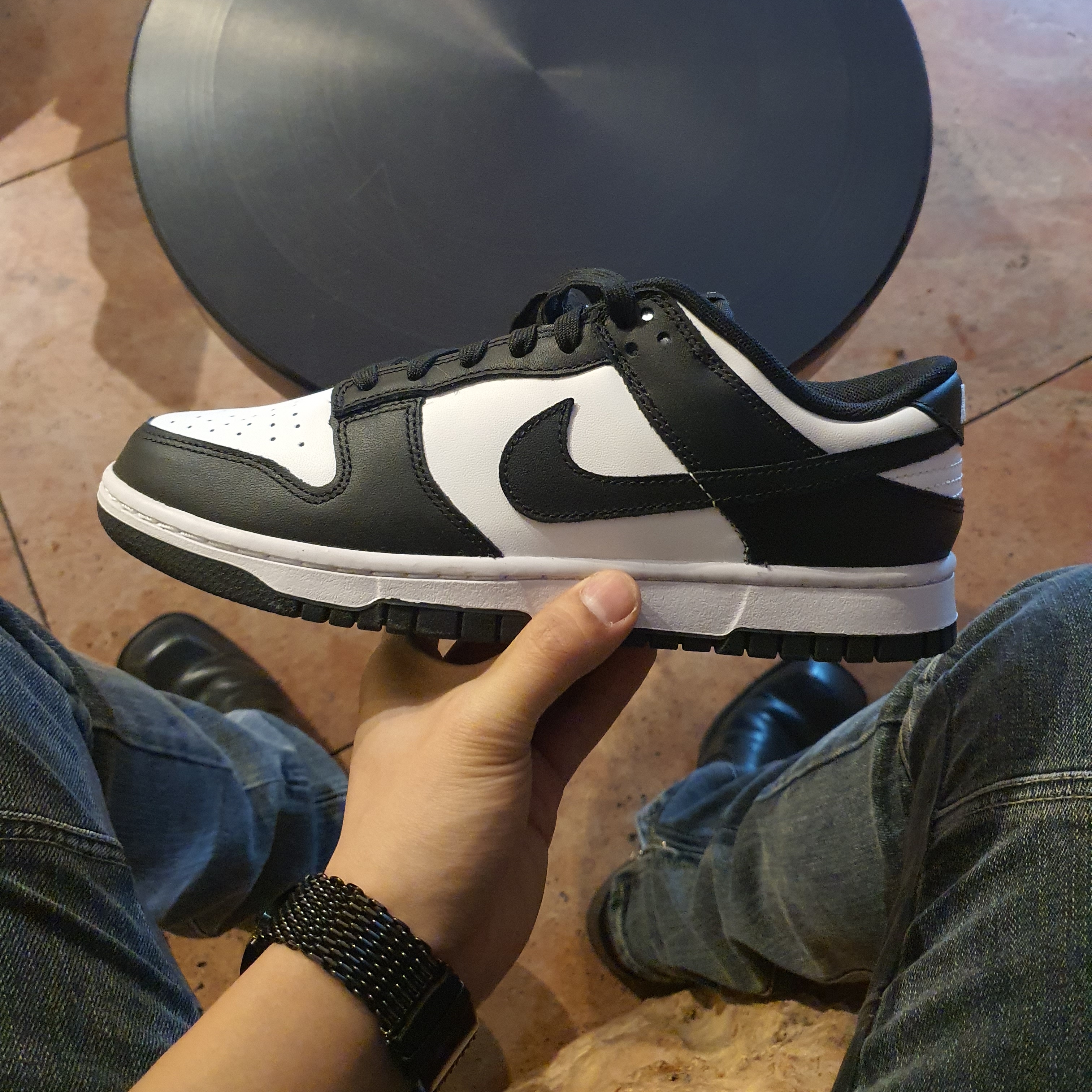 Nike Dunk Low Retro Black 착용 스타일