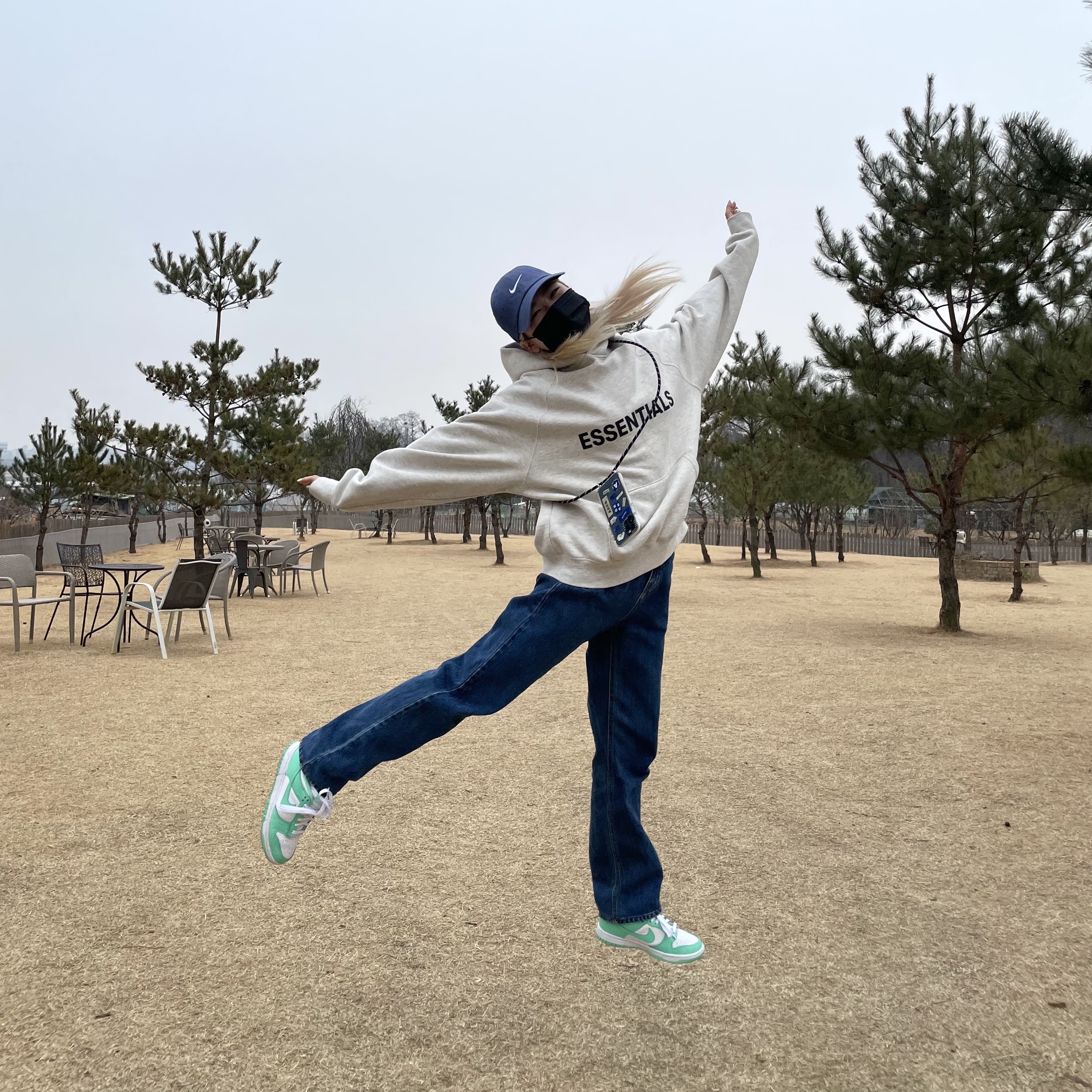 (W) Nike Dunk Low Green Glow, Essentials 3D Silicon Applique Pullover Hoodie Oatmeal/Oatmeal Heather/Light Heather Oatmeal 2020 착용 스타일 - 1