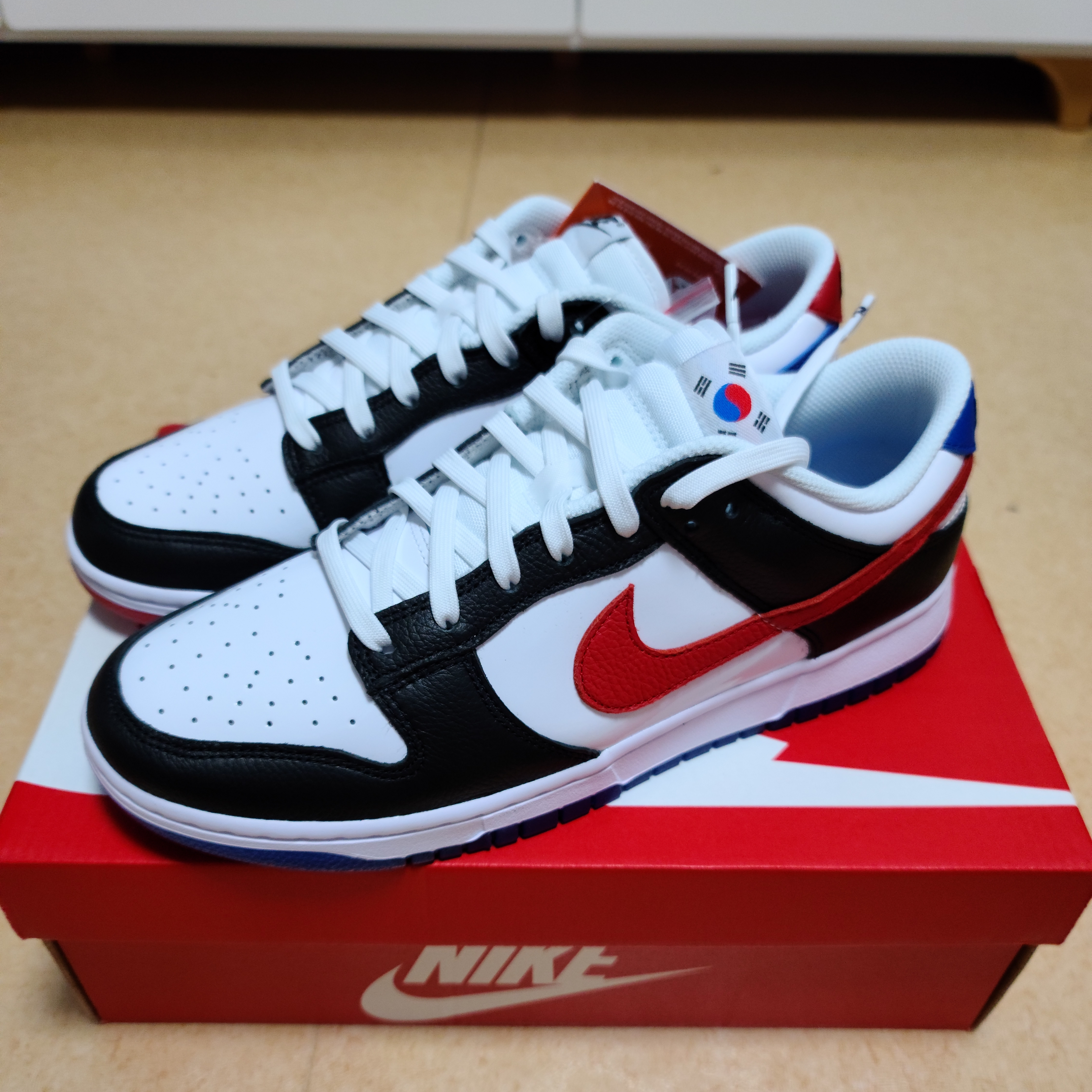 Nike Dunk Low SE Seoul 착용 스타일