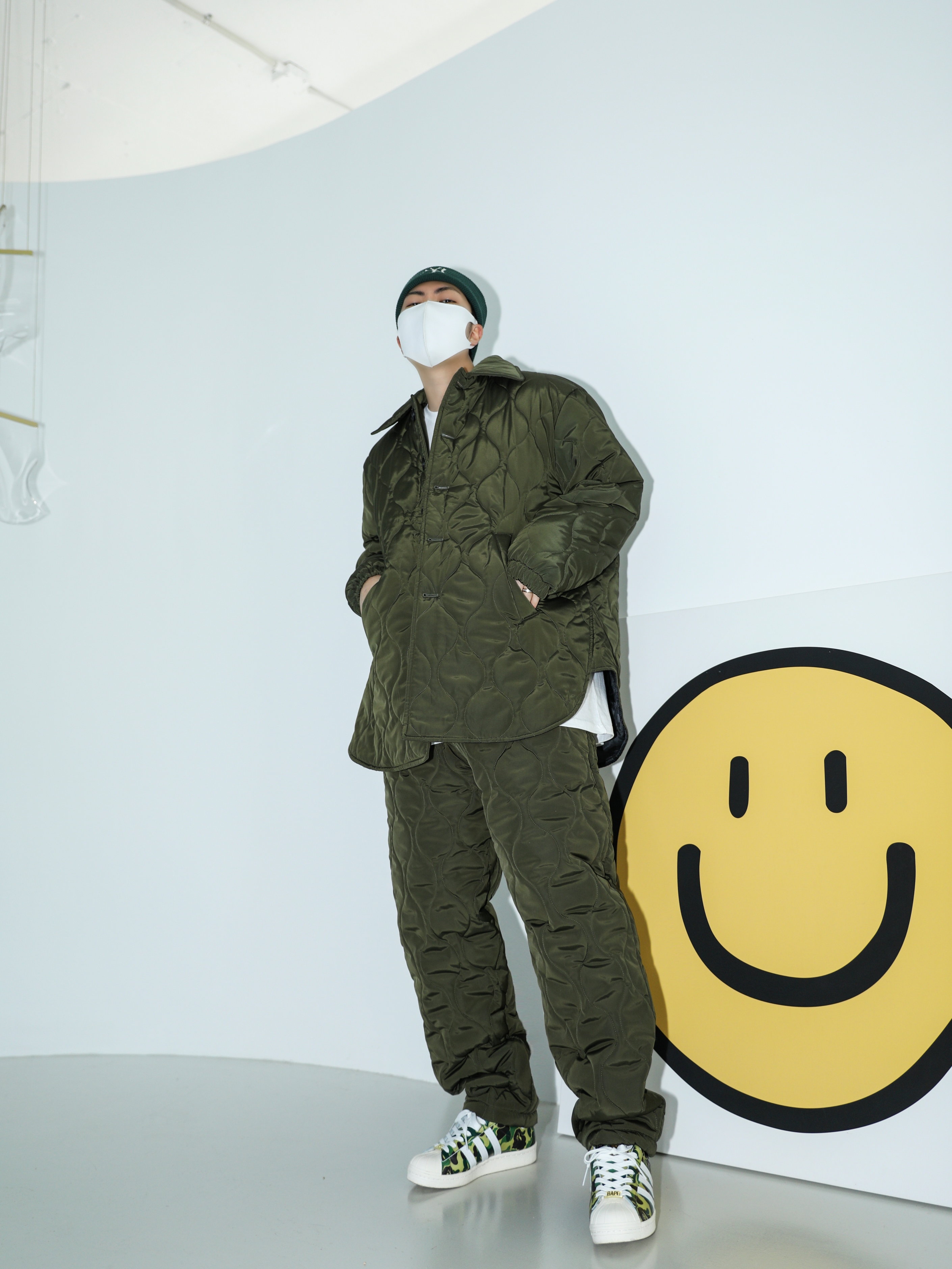 Adidas x BAPE Superstar 80s Green Camo 착용 스타일 - 1