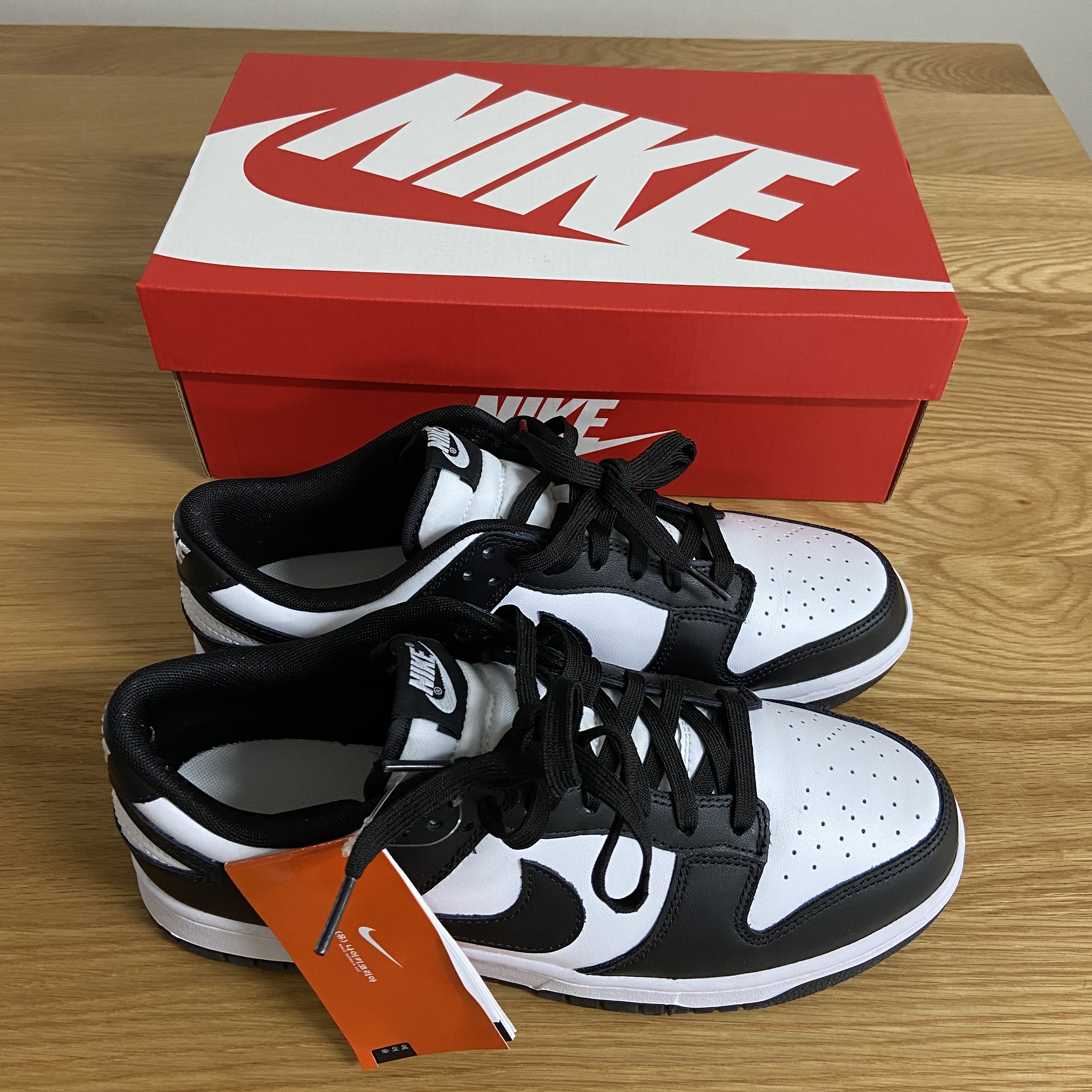 Nike Dunk Low Retro Black 착용 스타일 - 1