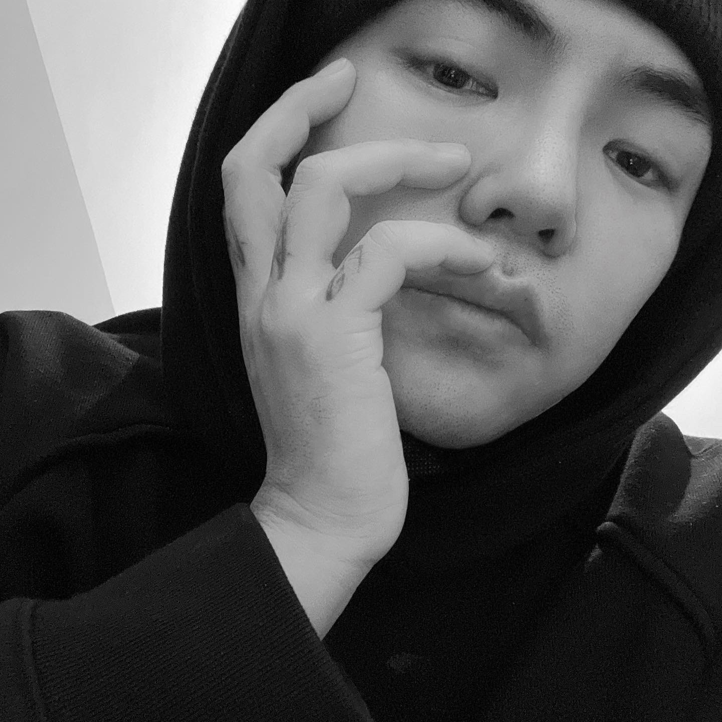 Nike x Stussy Cuff Beanie Black, Stussy Basic Stussy Zip Hoodie Black 2021 착용 스타일 - 3
