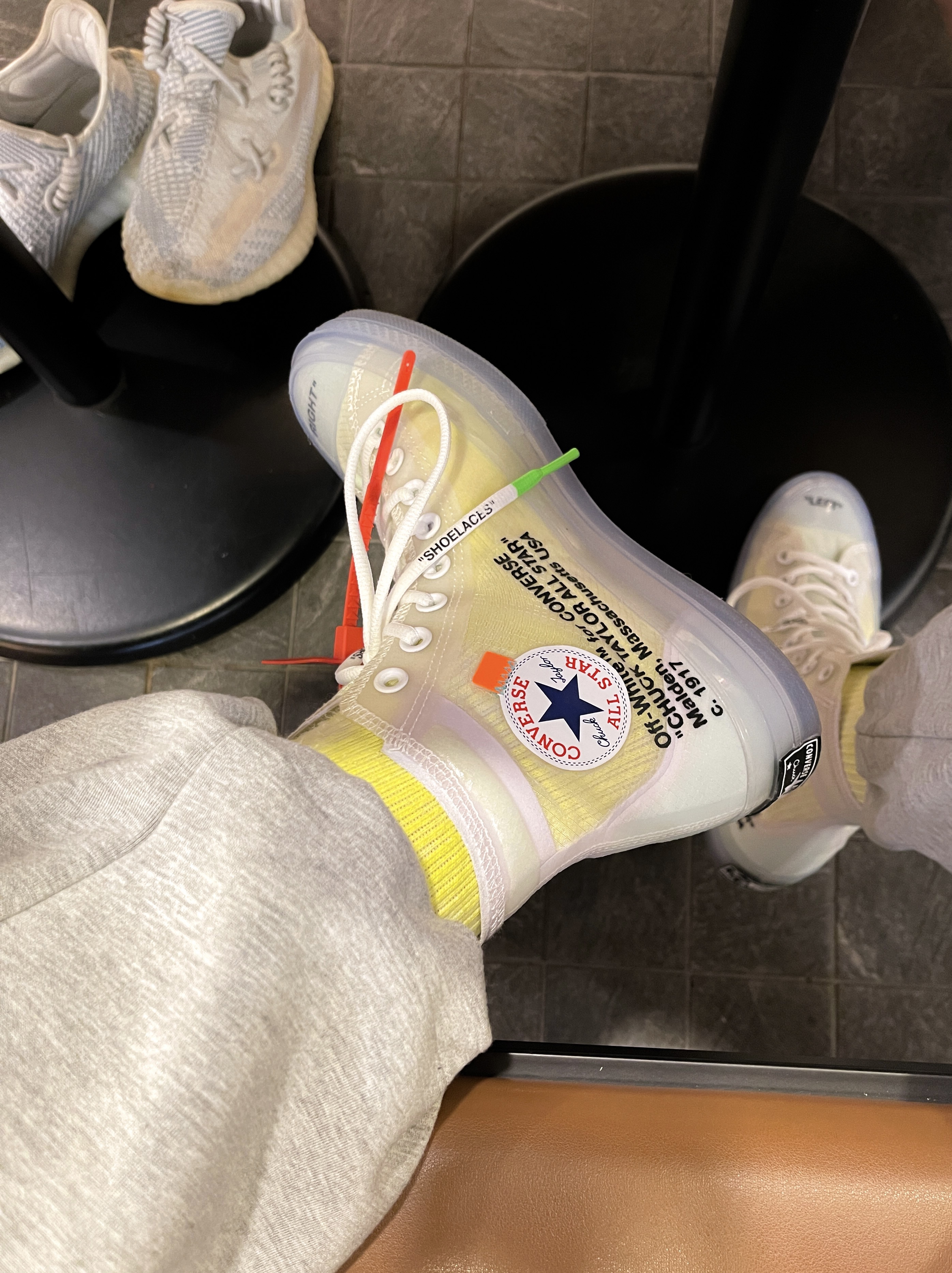 Converse x Off-White Chuck 70 High The Ten 착용 스타일