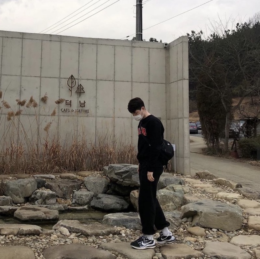 Nike x Sacai VaporWaffle Black White 착용 스타일