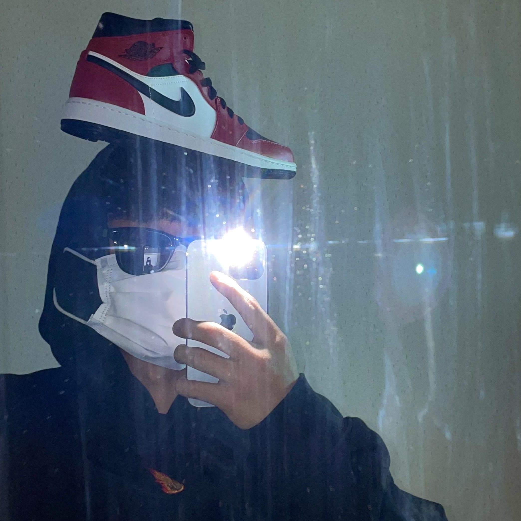 Jordan 1 Mid Chicago Black Toe 착용 스타일 - 4