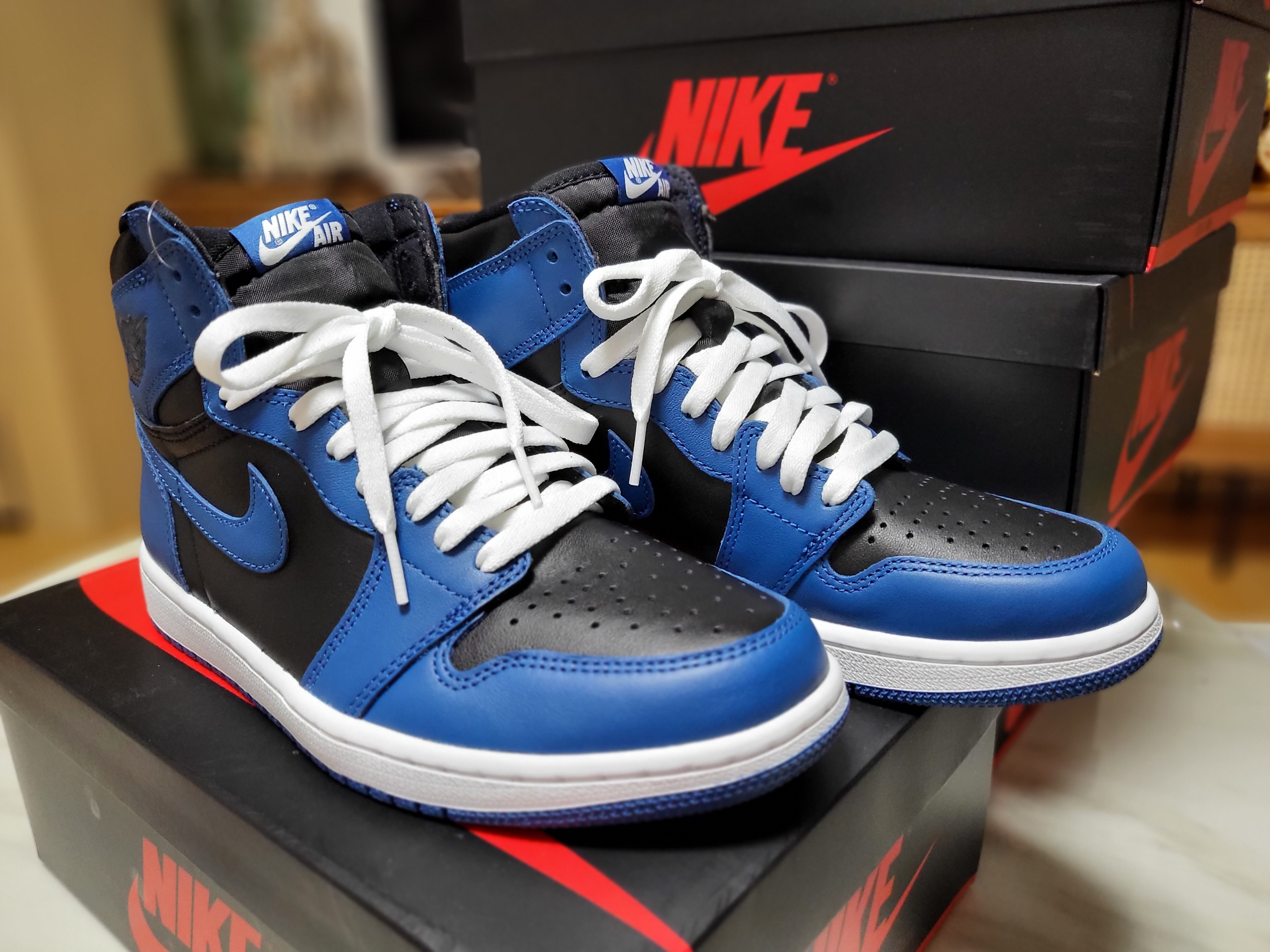 Jordan 1 Retro High OG Dark Marina Blue 착용 스타일 - 1