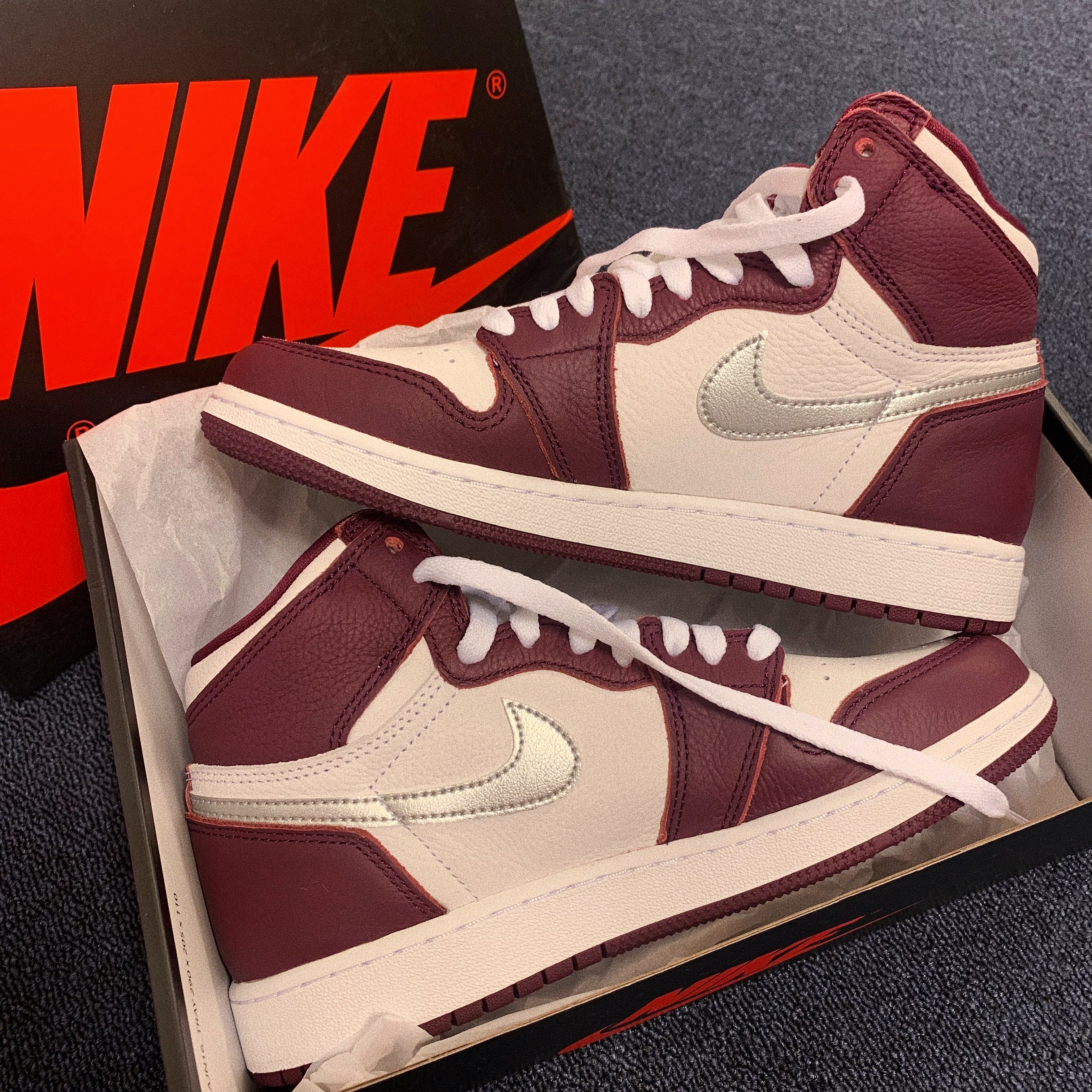 (GS) Jordan 1 Retro High OG Bordeaux 착용 스타일