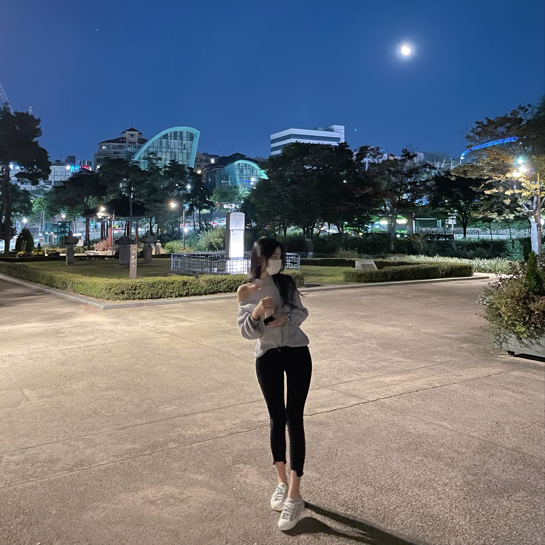 Dior B23 Low Dior Oblique White & Black 착용 스타일 - 1