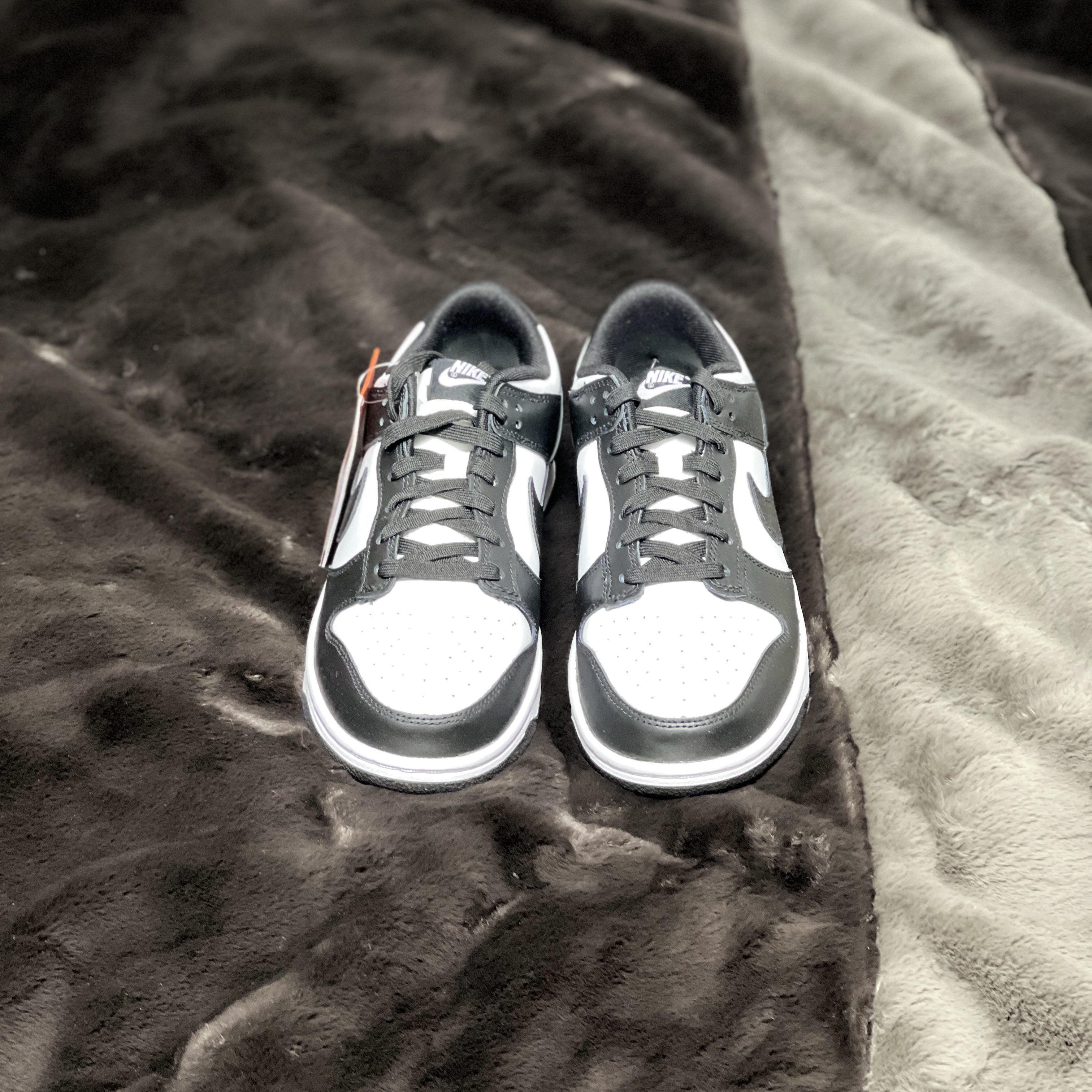 Nike Dunk Low Retro Black 착용 스타일 - 1