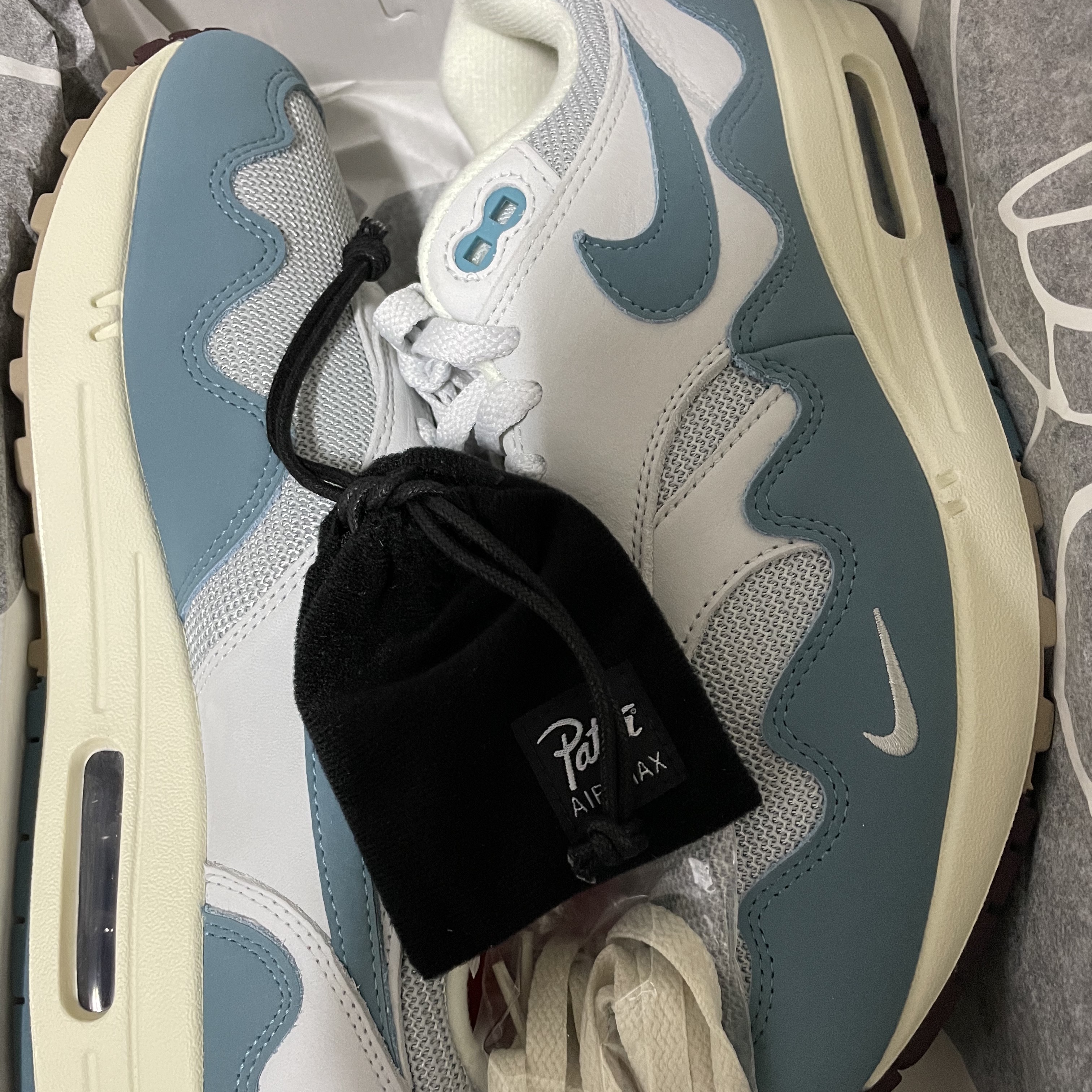 Nike x Patta Air Max 1 Noise Aqua 착용 스타일