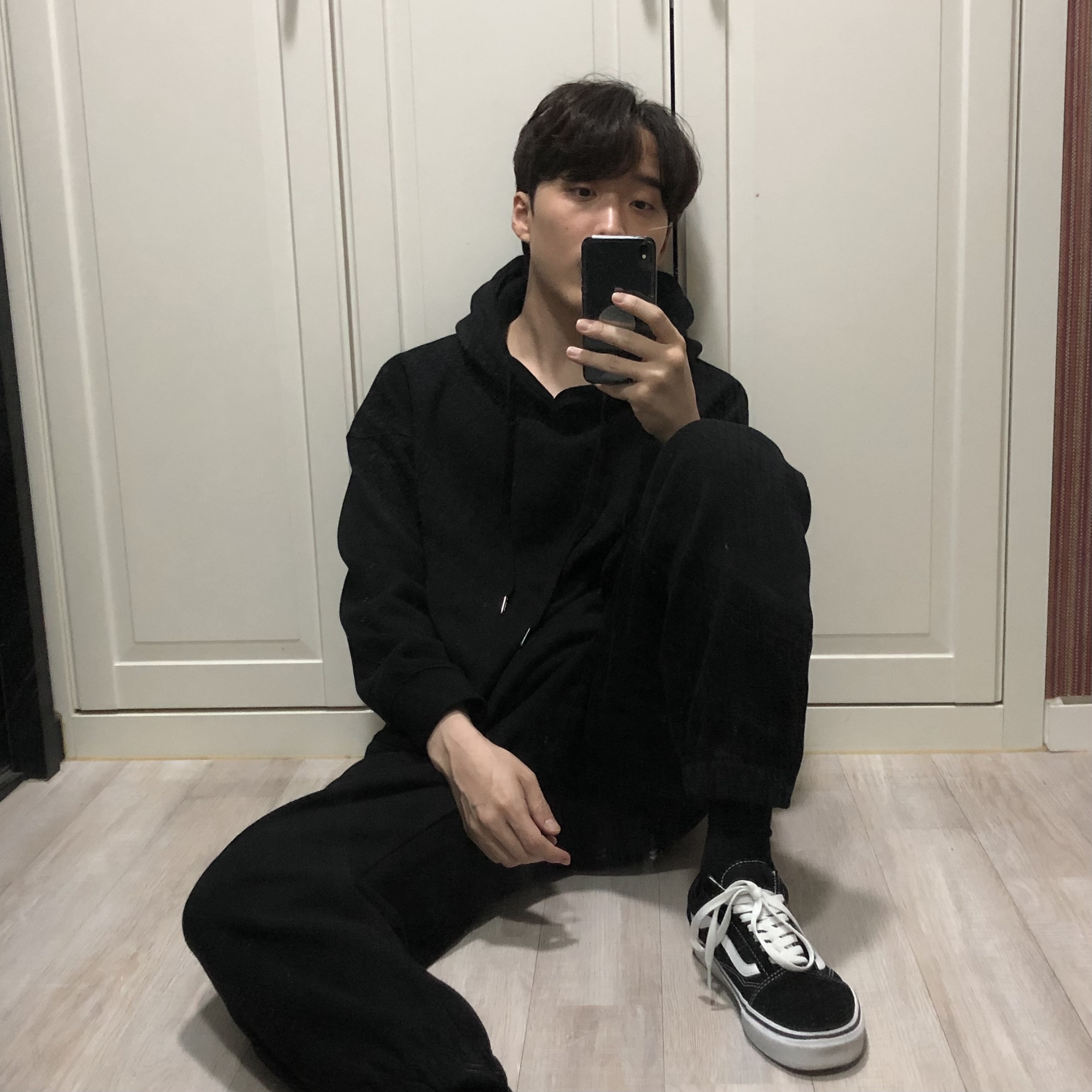 Vans Vault OG Old Skool LX Black 착용 스타일 - 1