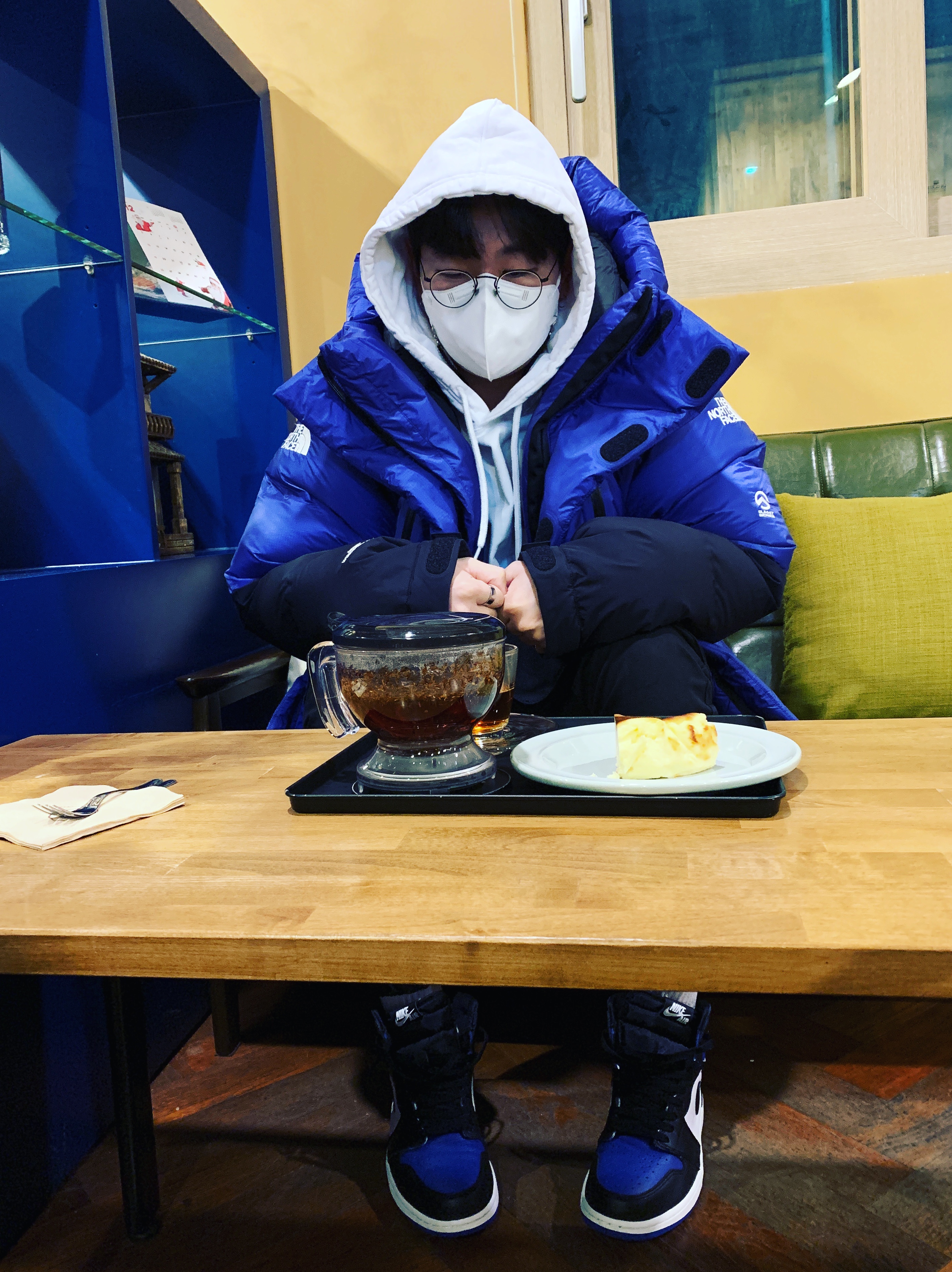 Jordan 1 Retro High OG Royal Toe, Palace P-3D Hood White - 21FW 착용 스타일