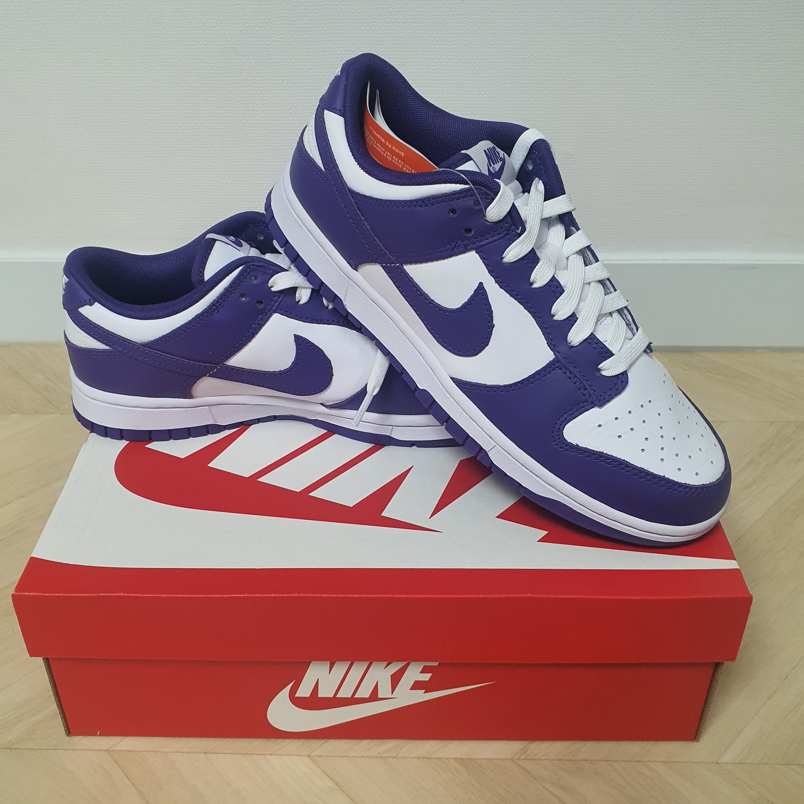 Nike Dunk Low Retro Championship Court Purple 착용 스타일
