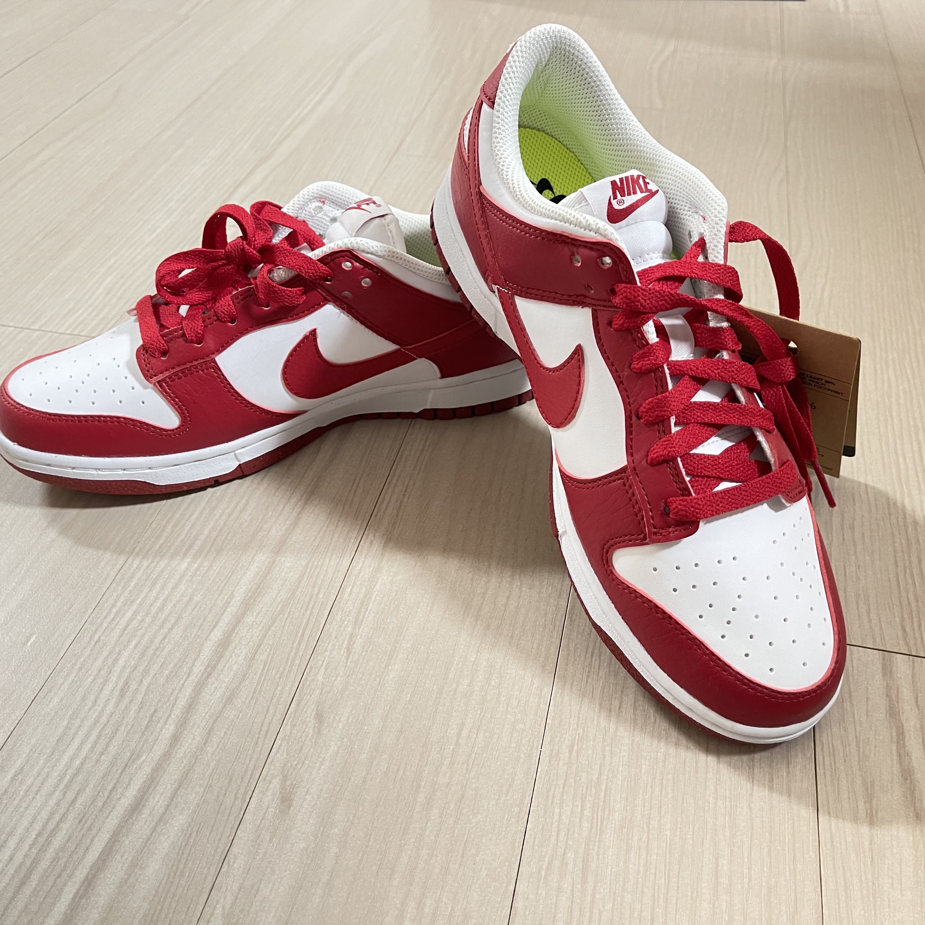 (W) Nike Dunk Low Next Nature Gym Red 착용 스타일 - 1