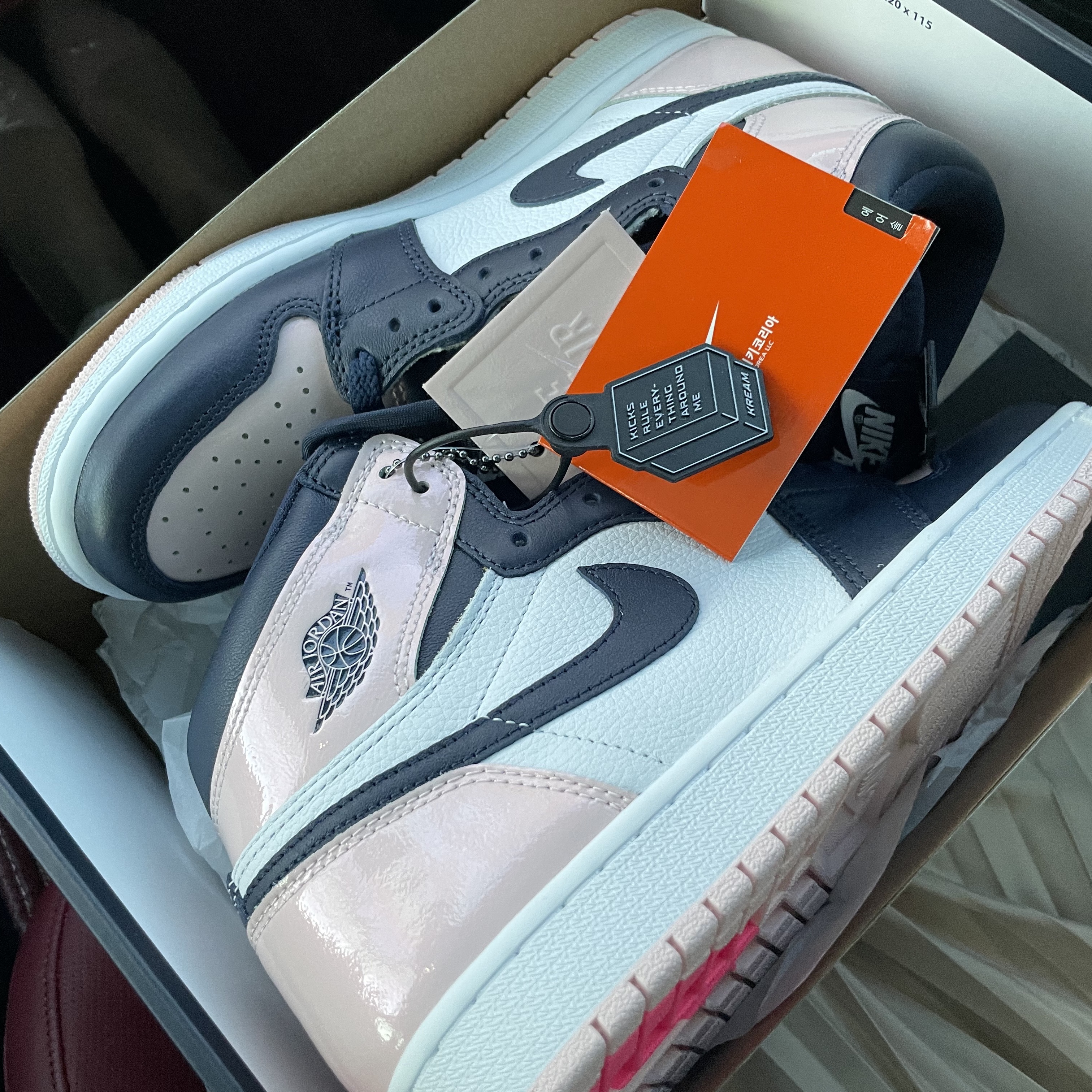 (W) Jordan 1 Retro High OG Atmosphere 착용 스타일 - 4