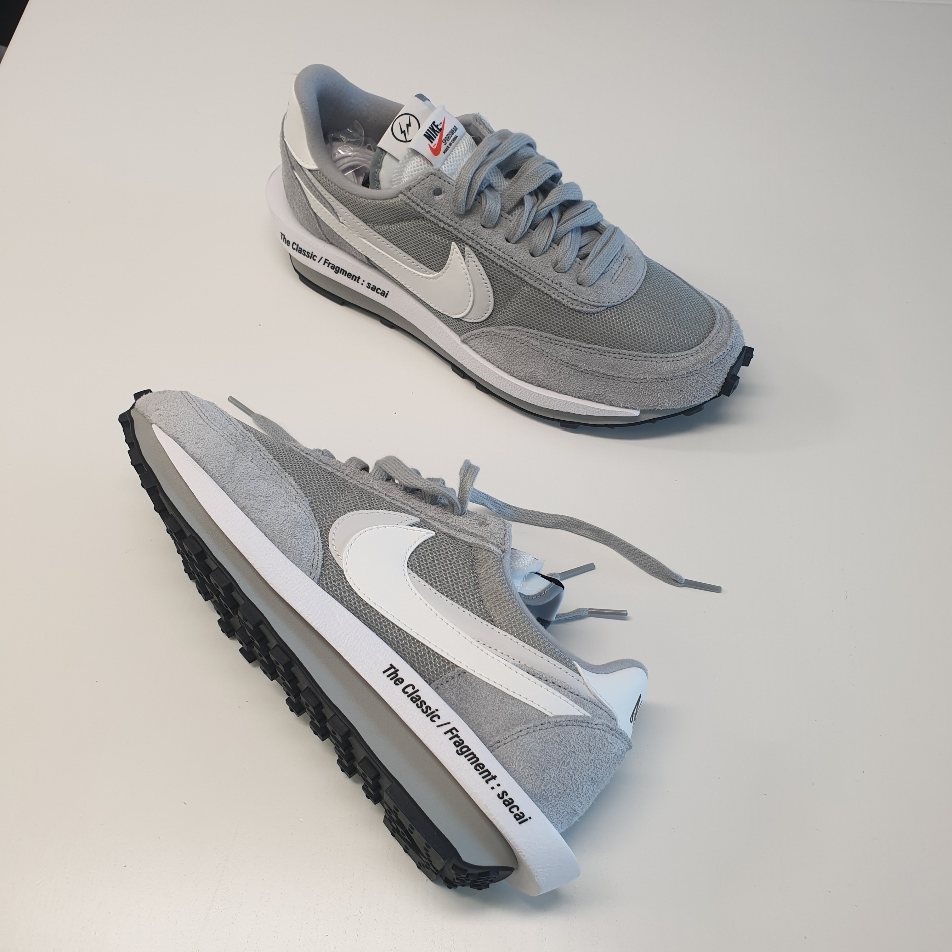 Nike x Sacai x Fragment LDWaffle Light Smoke Grey, Nike x Sacai x Fragment LDWaffle Blackened Blue 착용 스타일 - 3