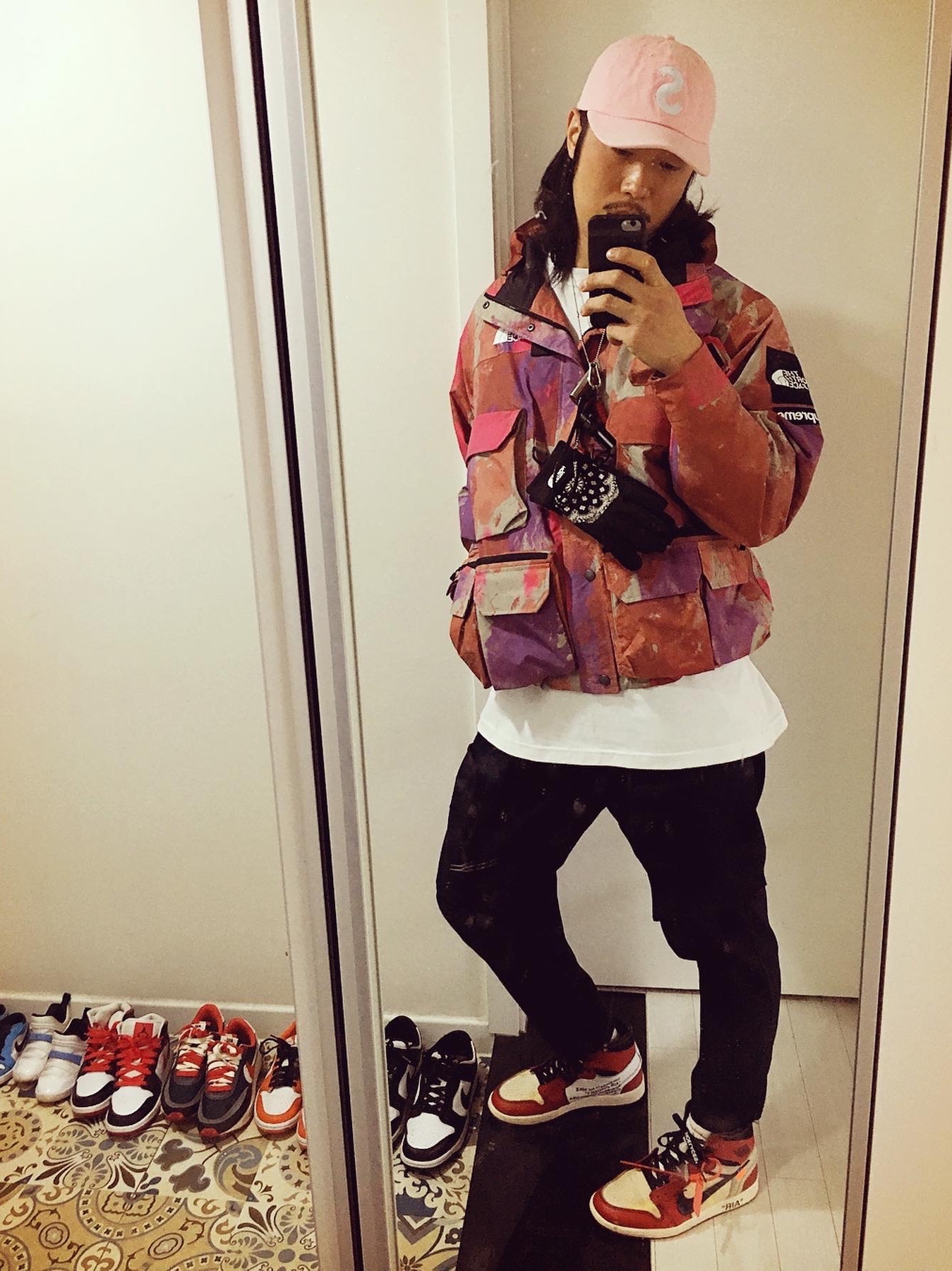 Jordan 1 x Off-White Retro High Chicago The Ten, Nike ACG Cargo Pants Black - Asia 착용 스타일 - 1