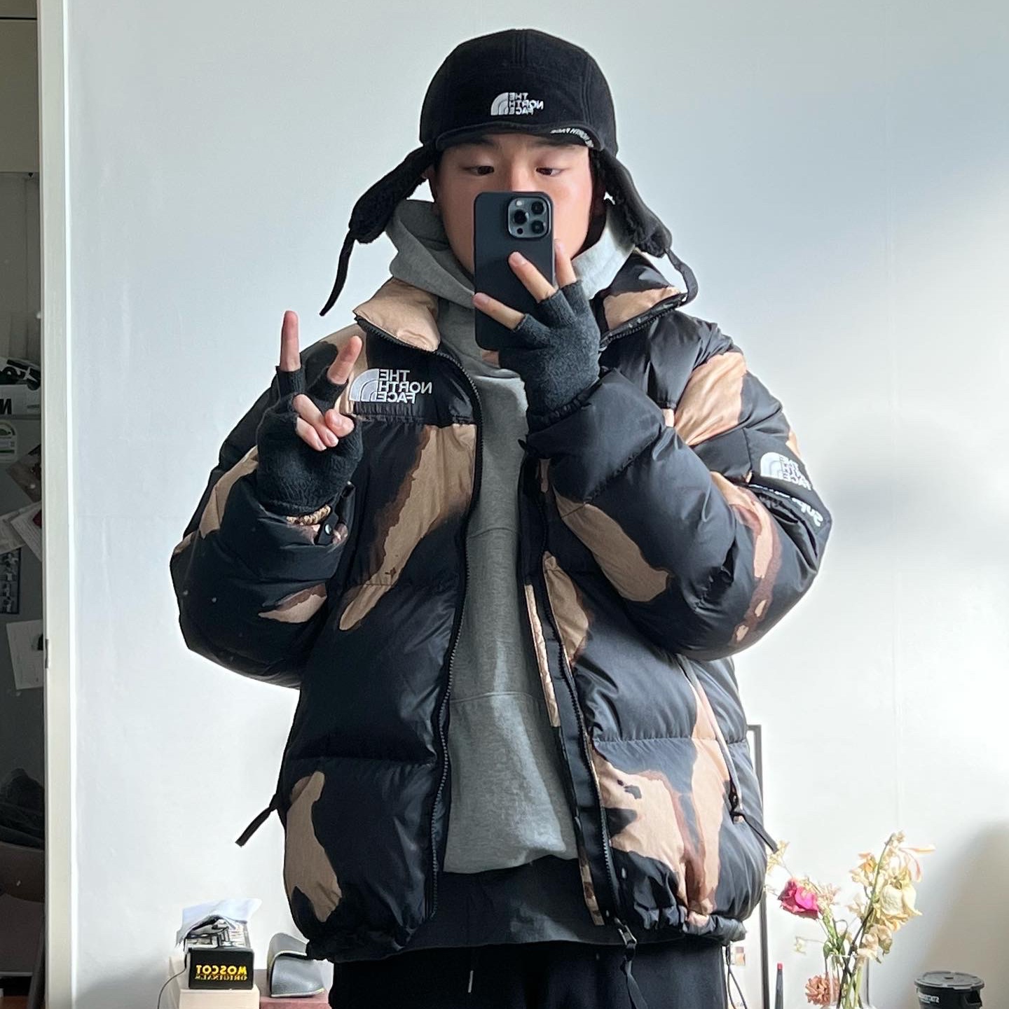 Supreme x The North Face Bleached Denim Print Nuptse Jacket Black - 21FW 착용 스타일 - 1