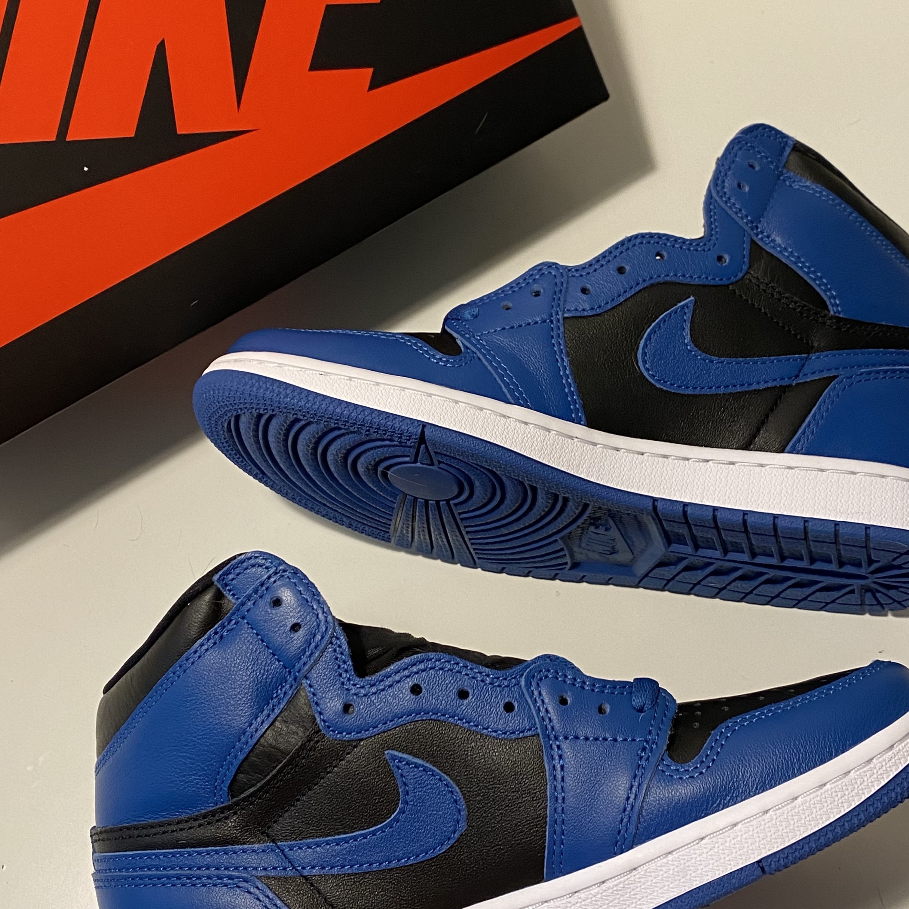Jordan 1 Retro High OG Dark Marina Blue 착용 스타일 - 4