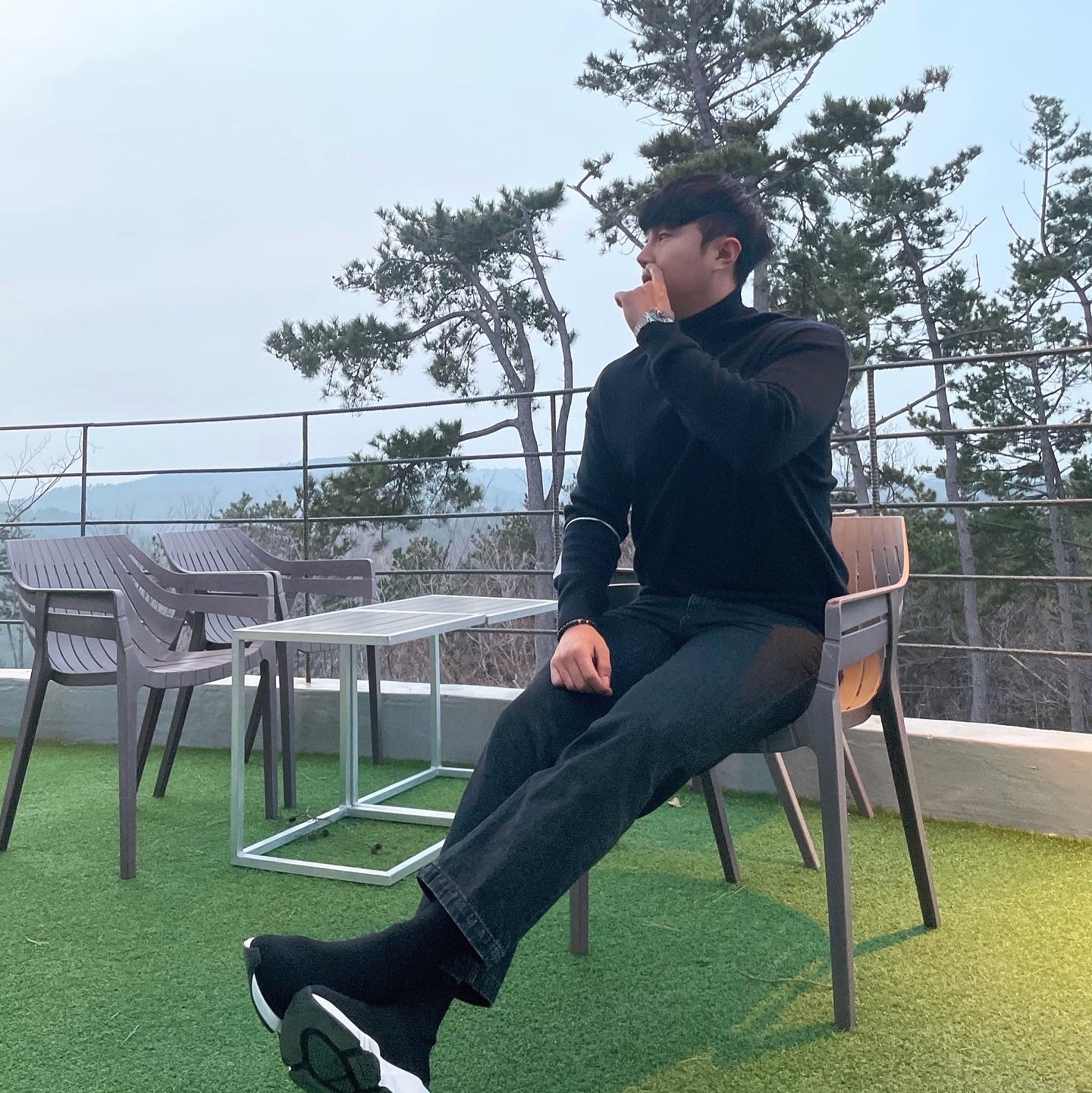 Balenciaga Speed Trainer Black White 2021/2022 착용 스타일