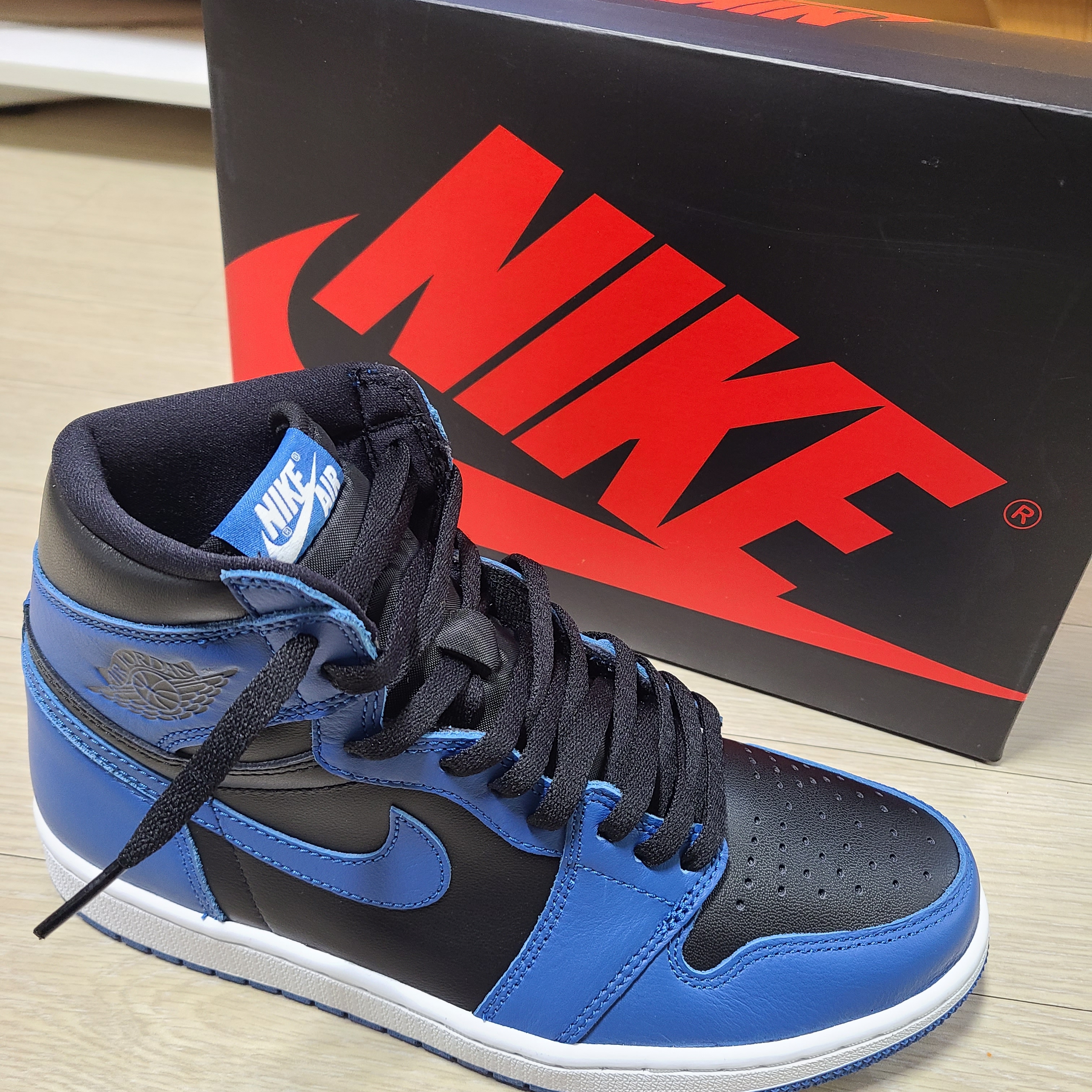 Jordan 1 Retro High OG Dark Marina Blue 착용 스타일