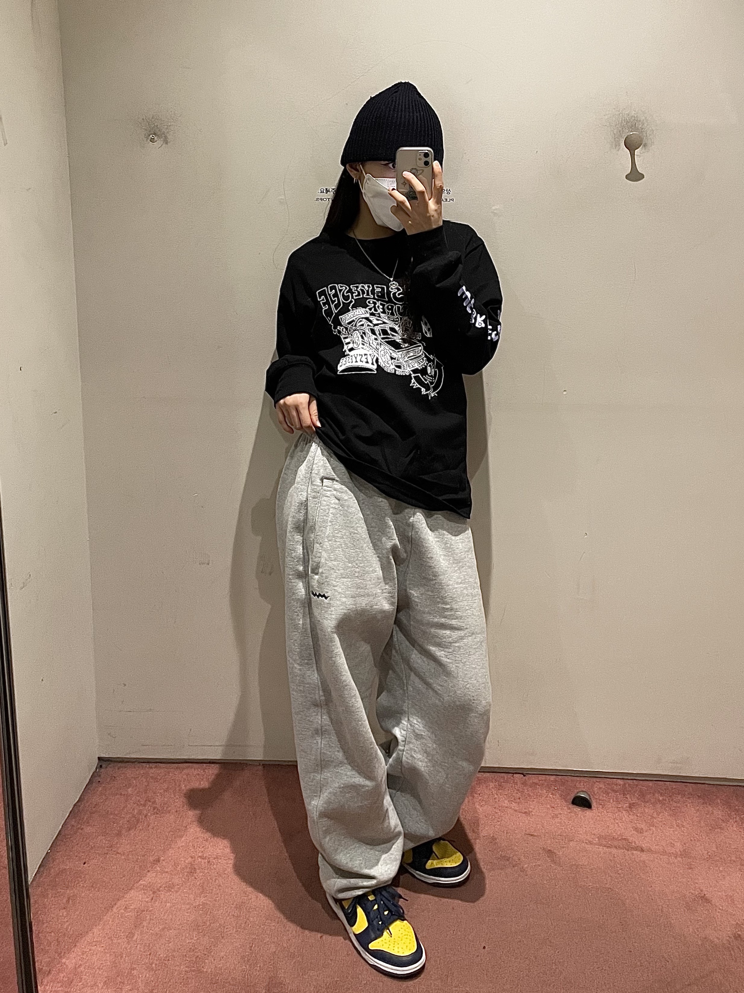 Nike Dunk Low Retro Varsity Maize 착용 스타일