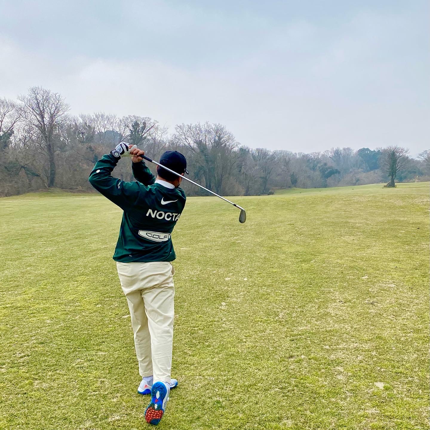 Nike x Drake Nocta Golf Crewneck Top Green - US/EU, Nike x Drake Nocta Golf Cap Black 착용 스타일