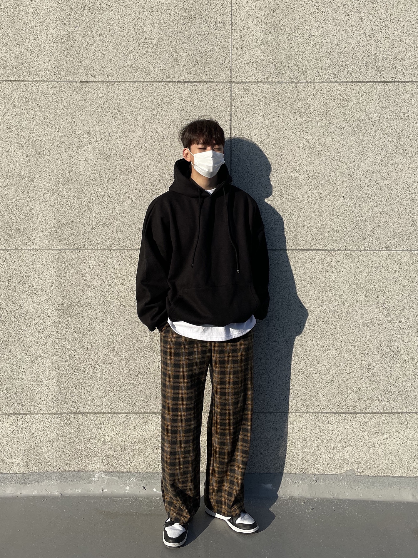 Nike Dunk Low Retro Black 착용 스타일 - 3