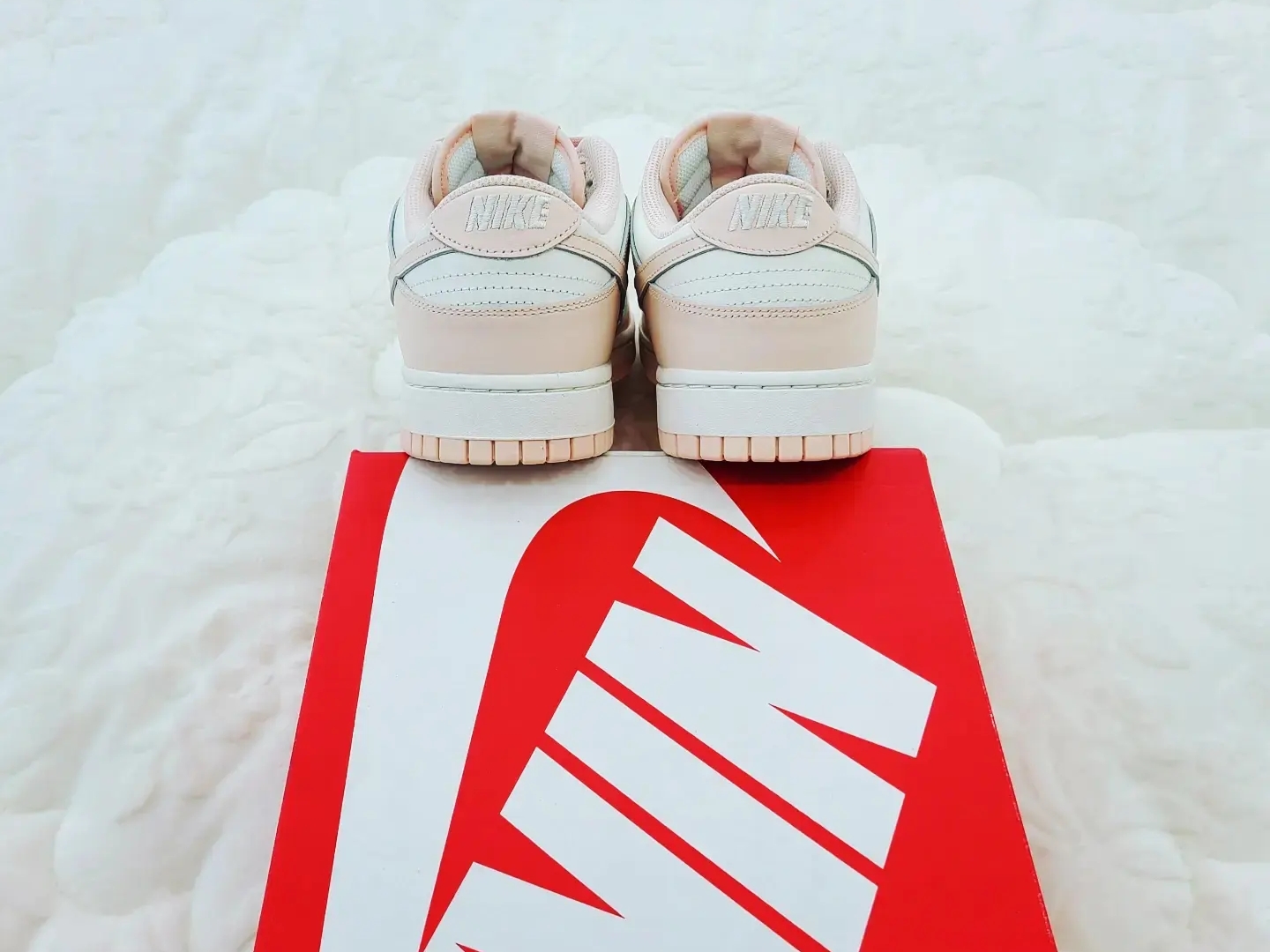 (W) Nike Dunk Low Orange Pearl 착용 스타일 - 5