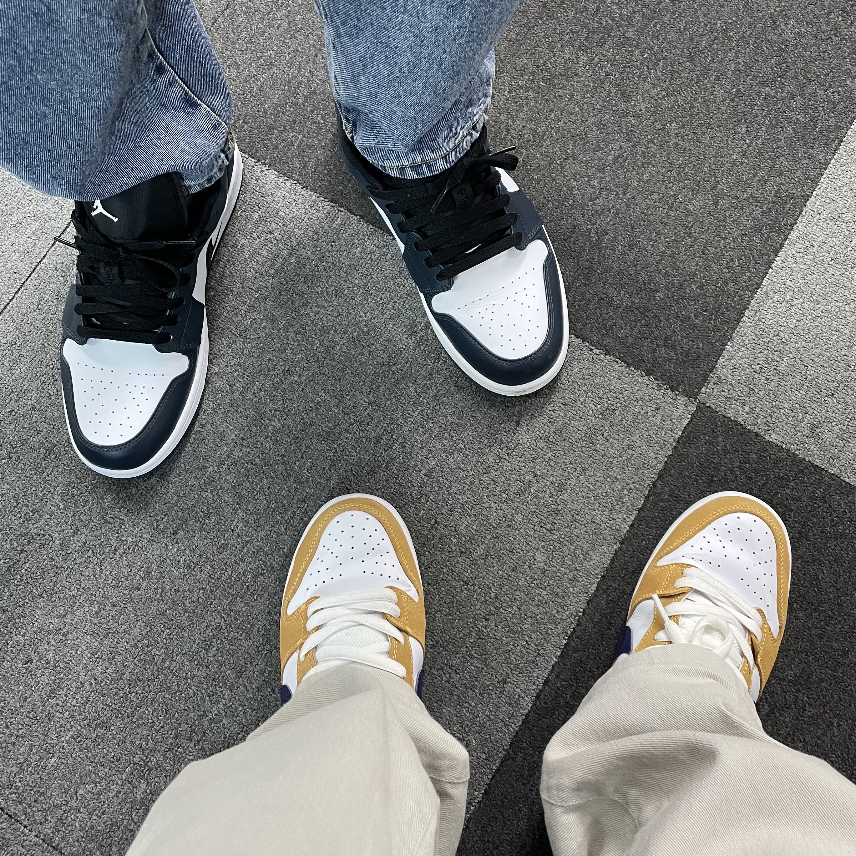 Jordan 1 Low Dark Teal, Nike SB Dunk Low Laser Orange 착용 스타일 - 1