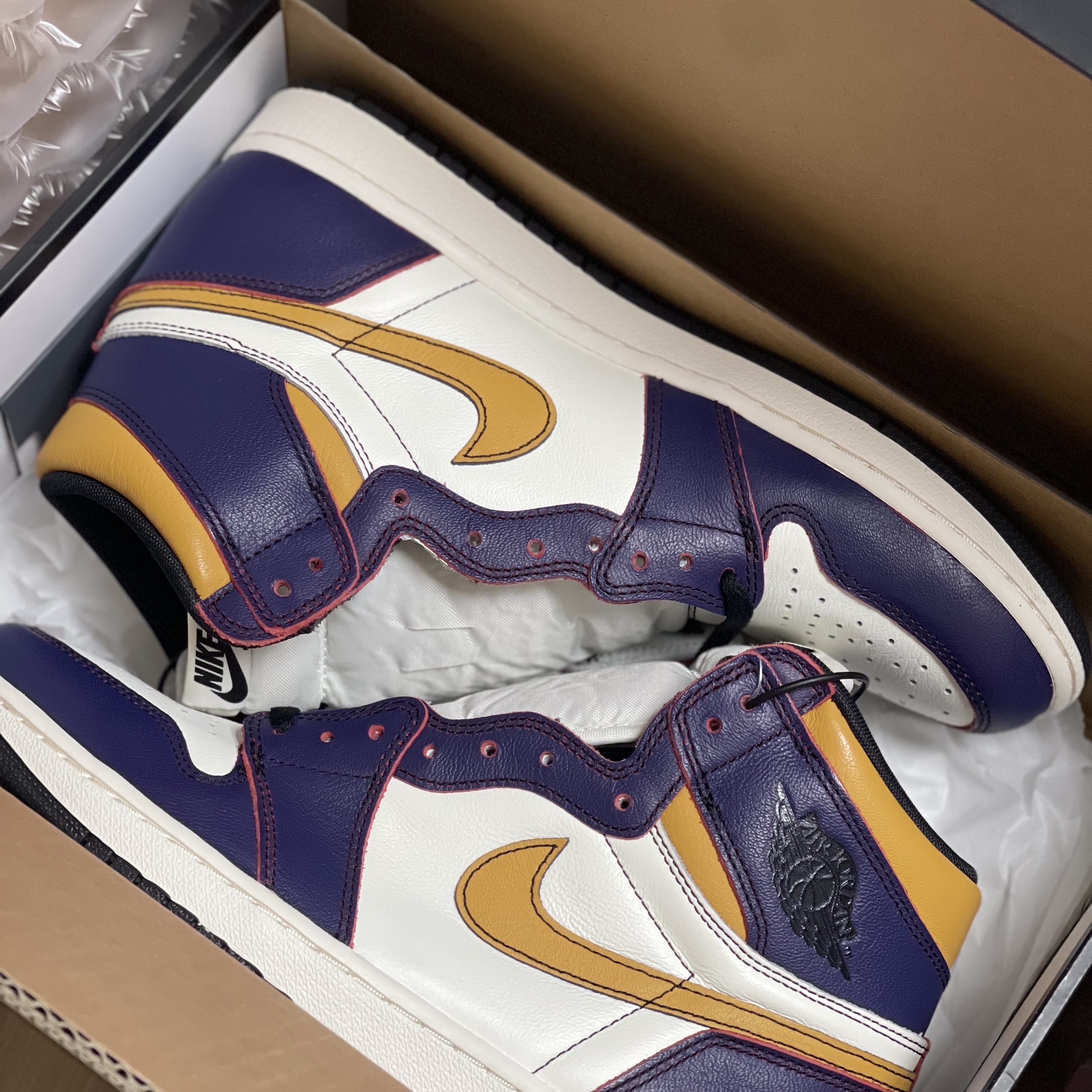 Jordan 1 Retro High OG Defiant SB LA to Chicago 착용 스타일